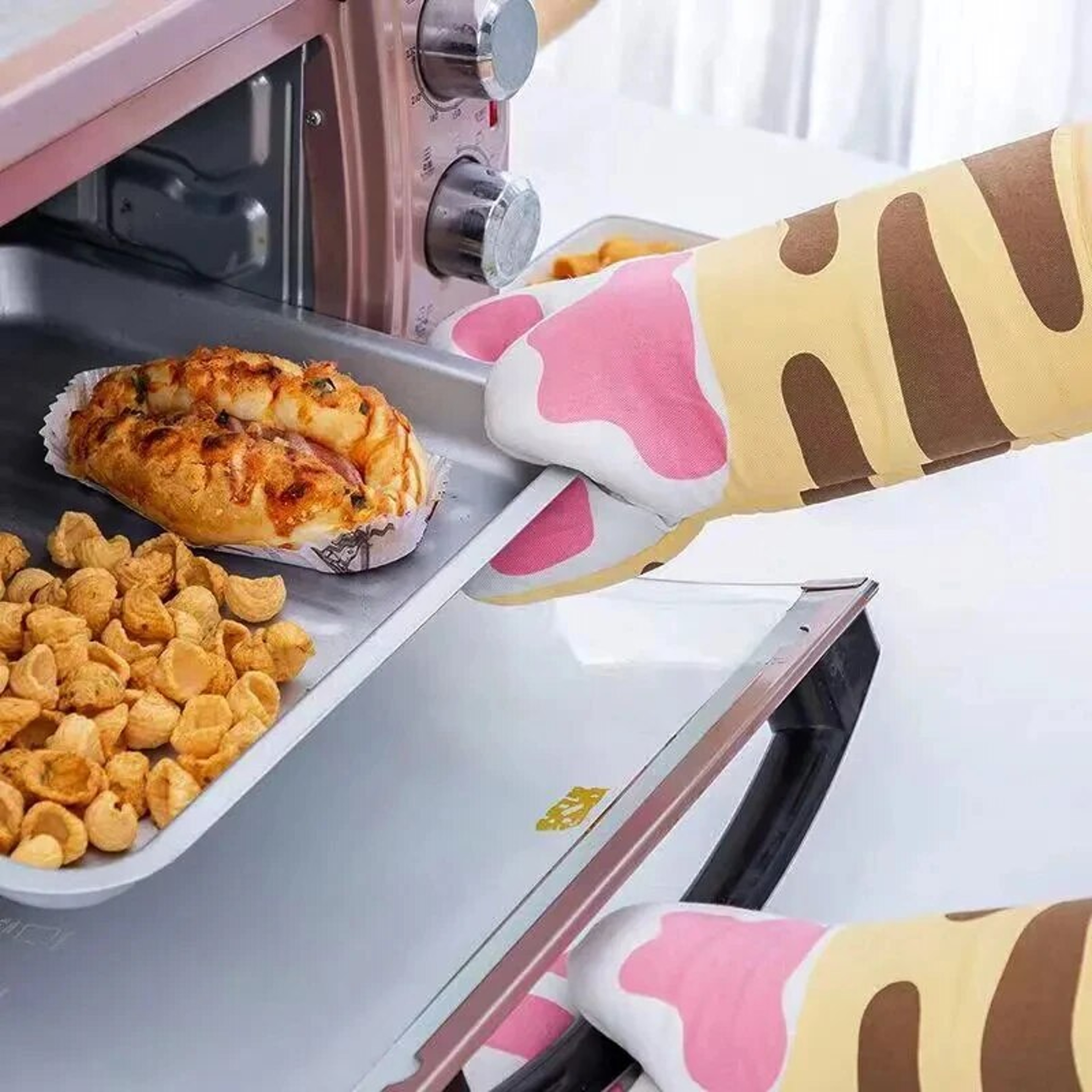 Cute Cat Paws Heat Resistant Microwave Cotton Gloves for Kitchen Baking – view 2