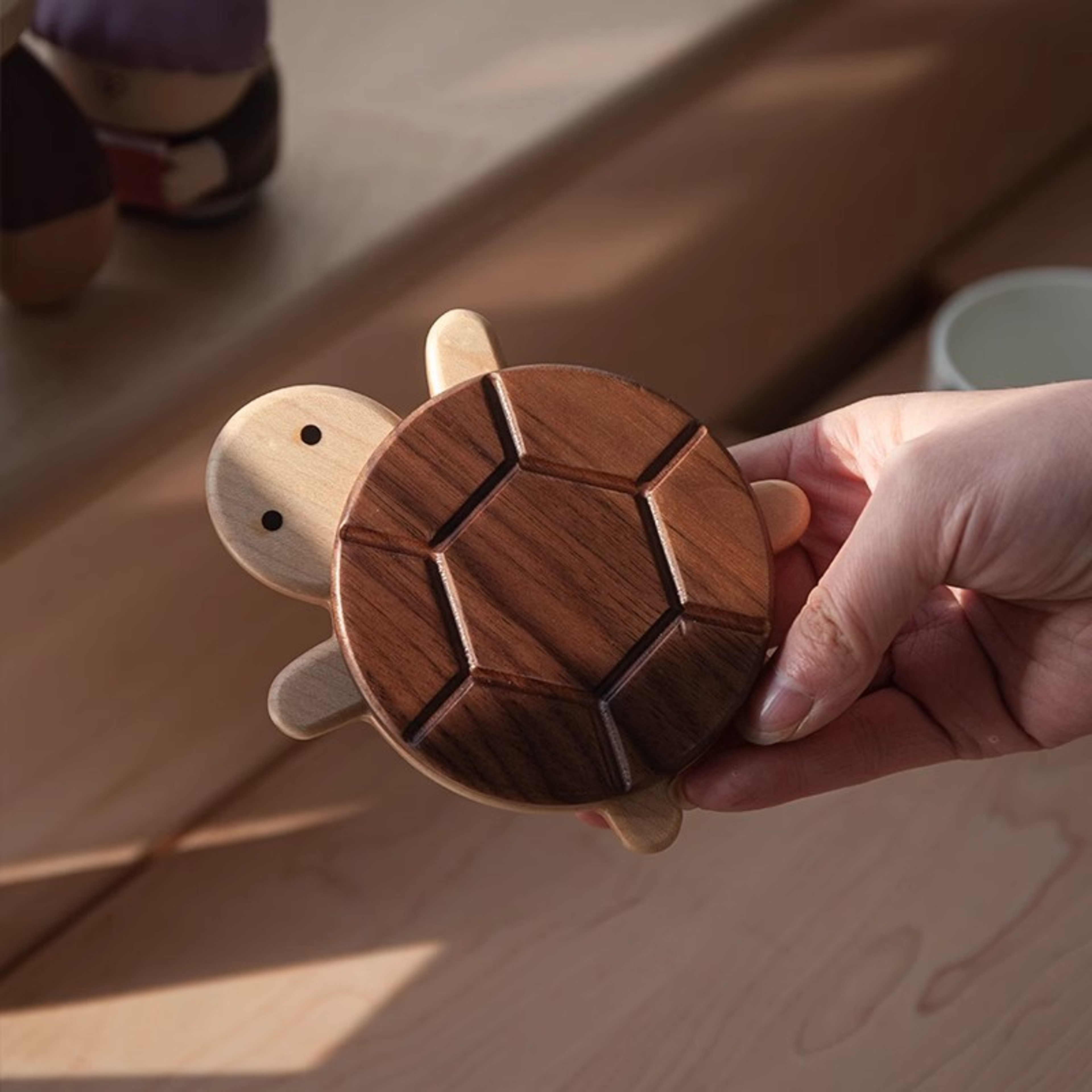 Creative Black Walnut Solid Wood Turtle Insulation Mat Aesthetic Tea Coaster Anti-scald Table Ornament – view 4