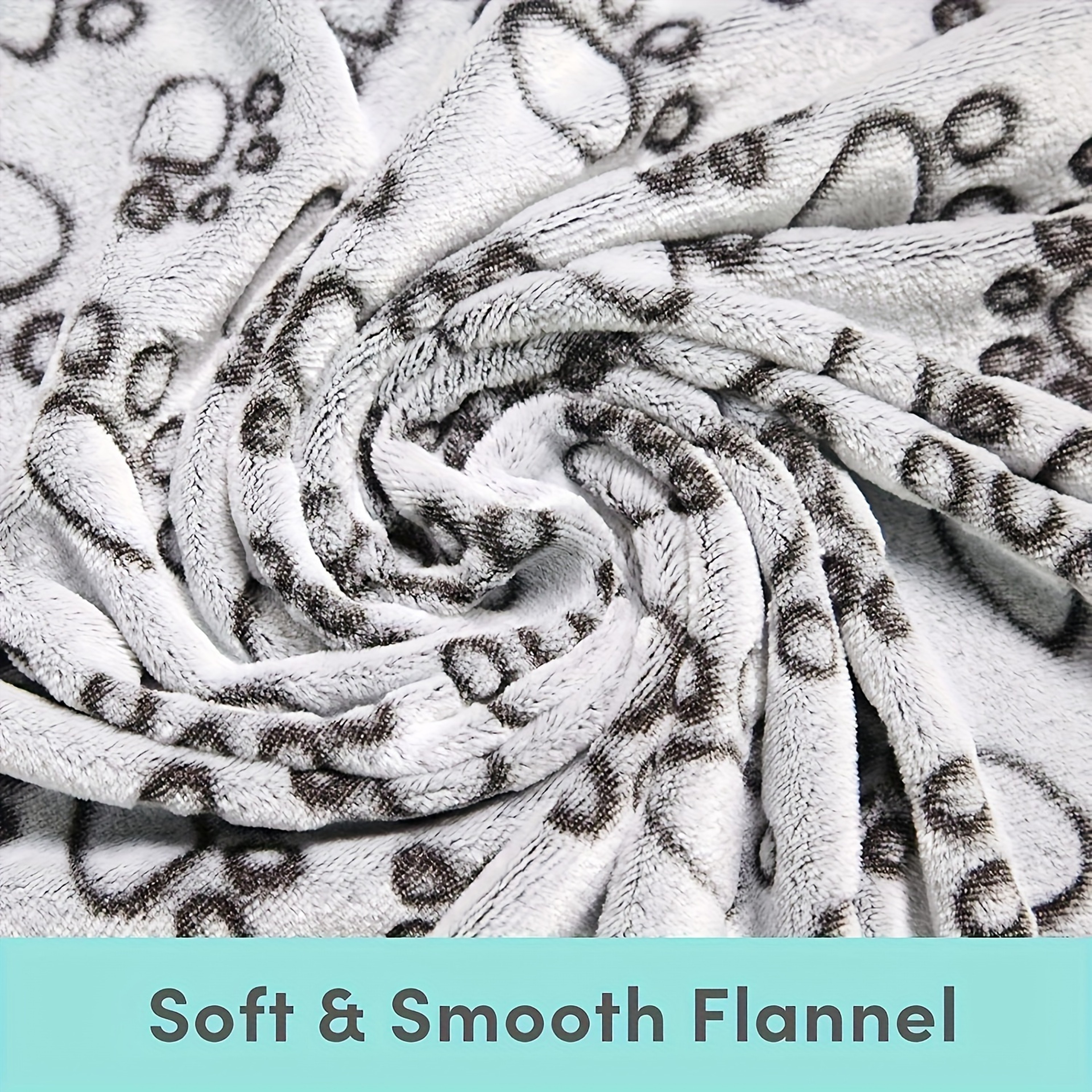 Fluffy Cartoon Pattern Pet Blanket Soft, Warm Mat for Cats and Dogs – view 4