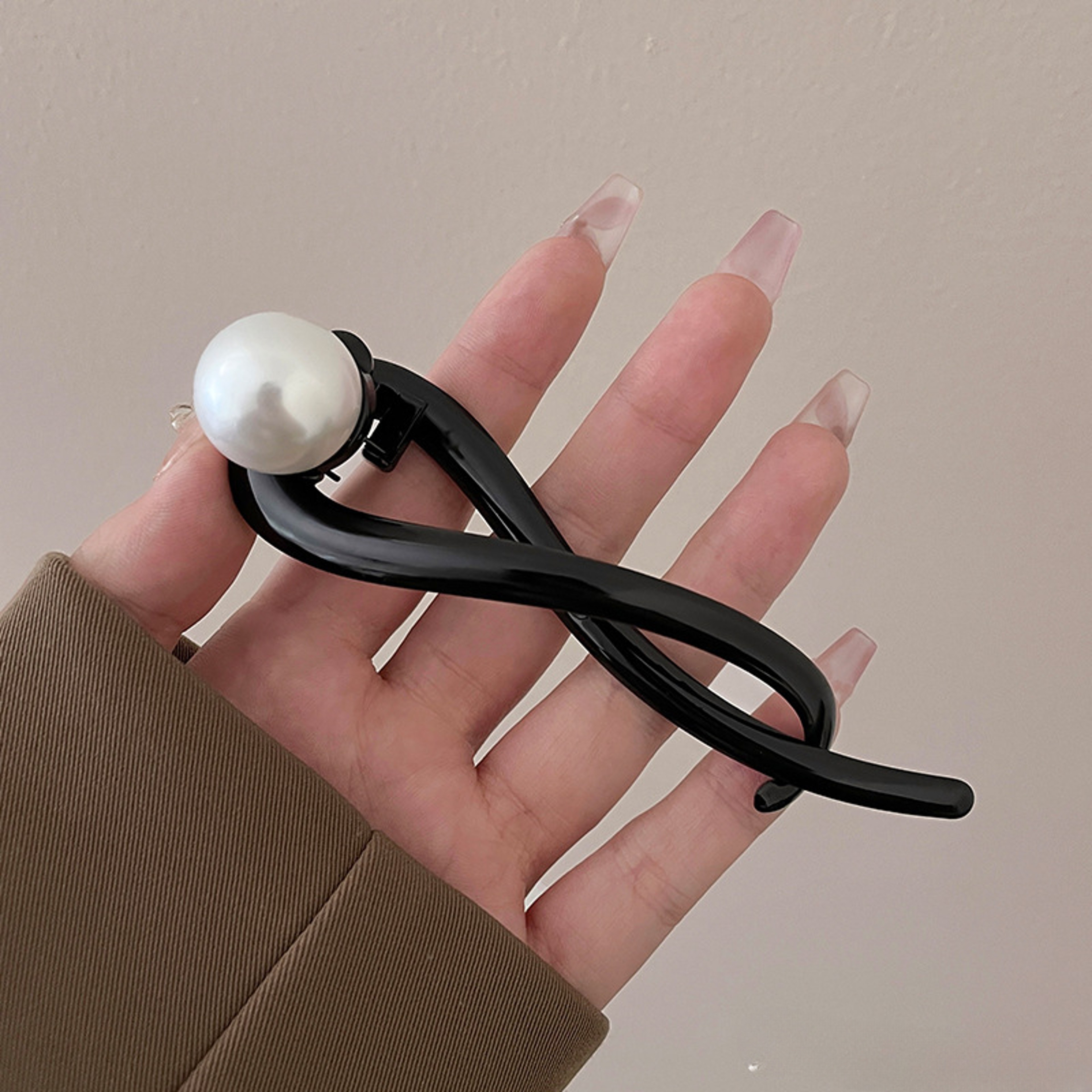 Retro S-Shape Twist Hair Clip Multi-Color Ponytail Claw Accessory – view 8