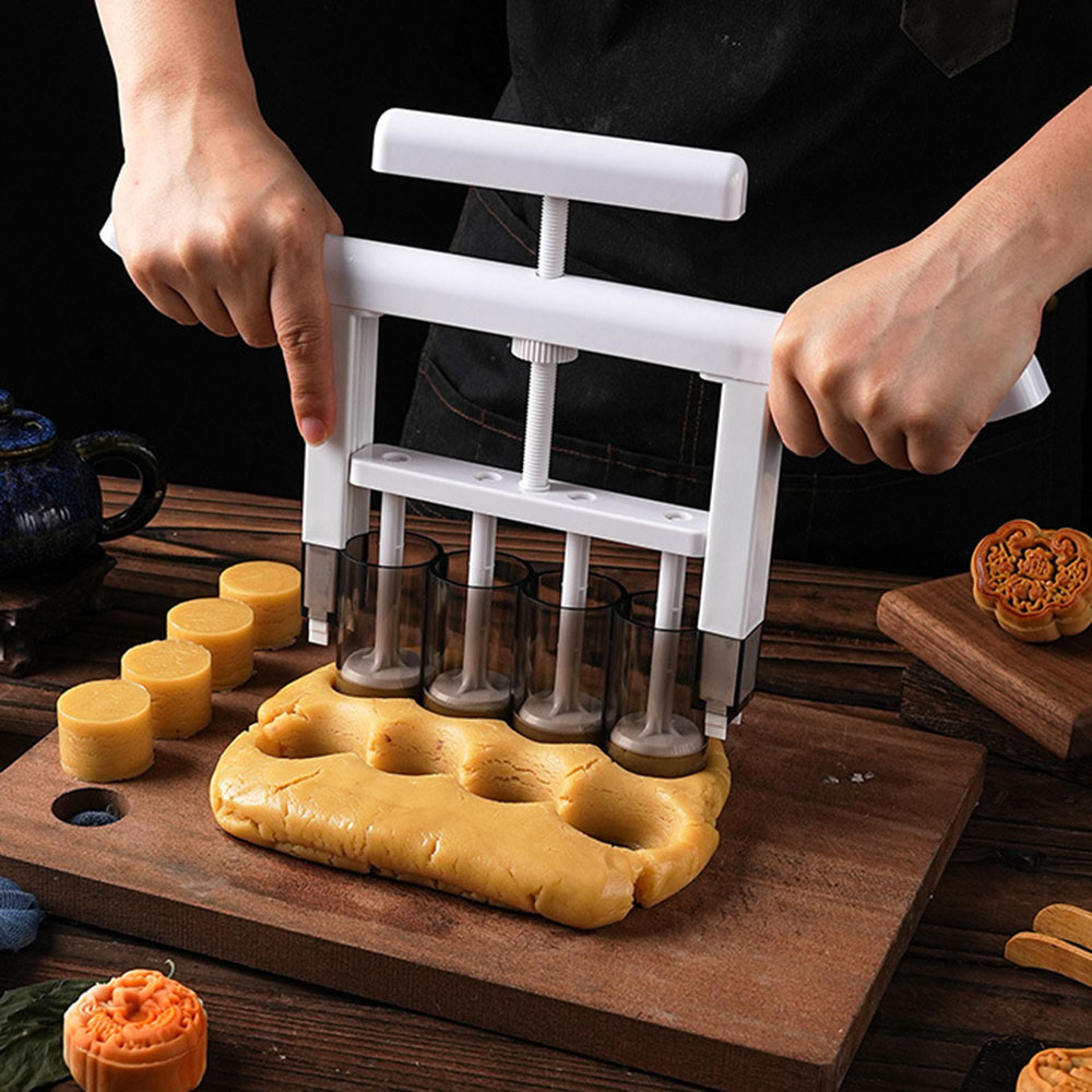 Hand Press Mooncake Mold Dough Divider Tool with Precision Stuffing Separator – view 5