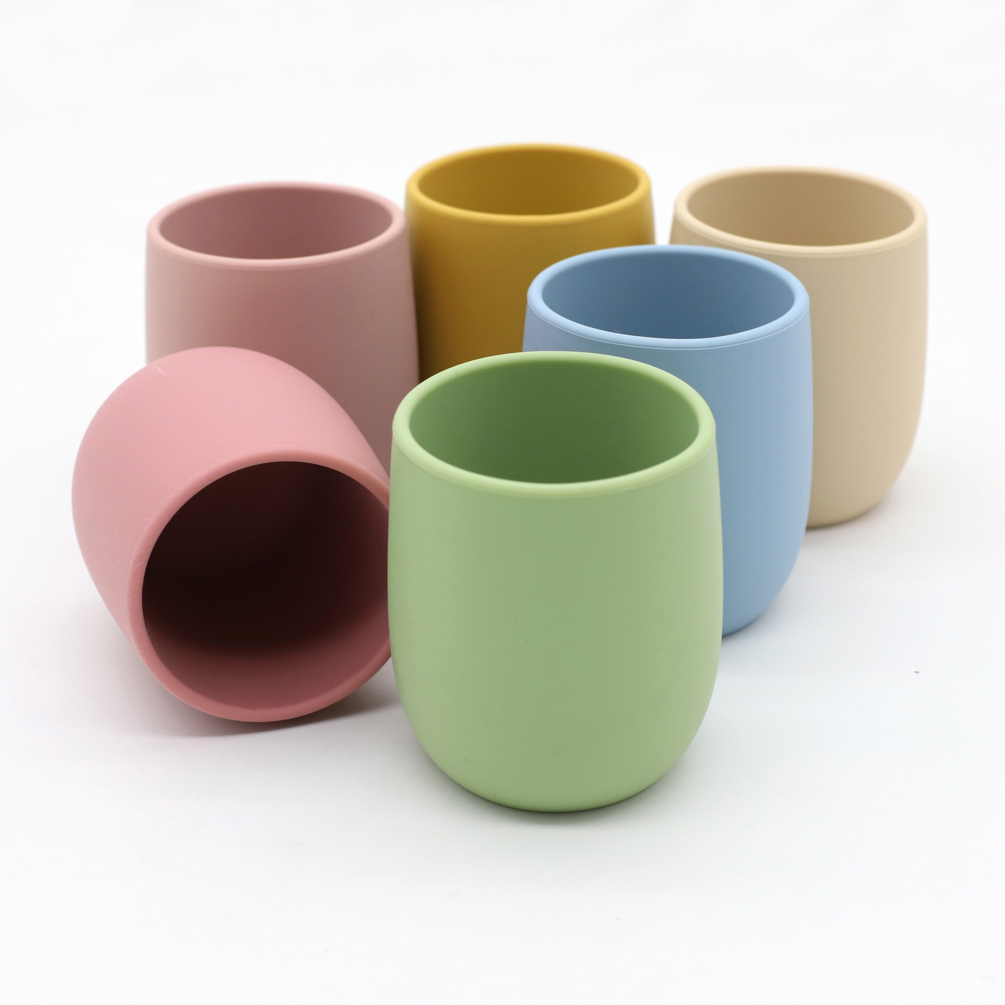 Mini baby silicone water cup, easy-to-grip training cup, safe soft silicone, BPA-free, toddler open sip design. – view 2