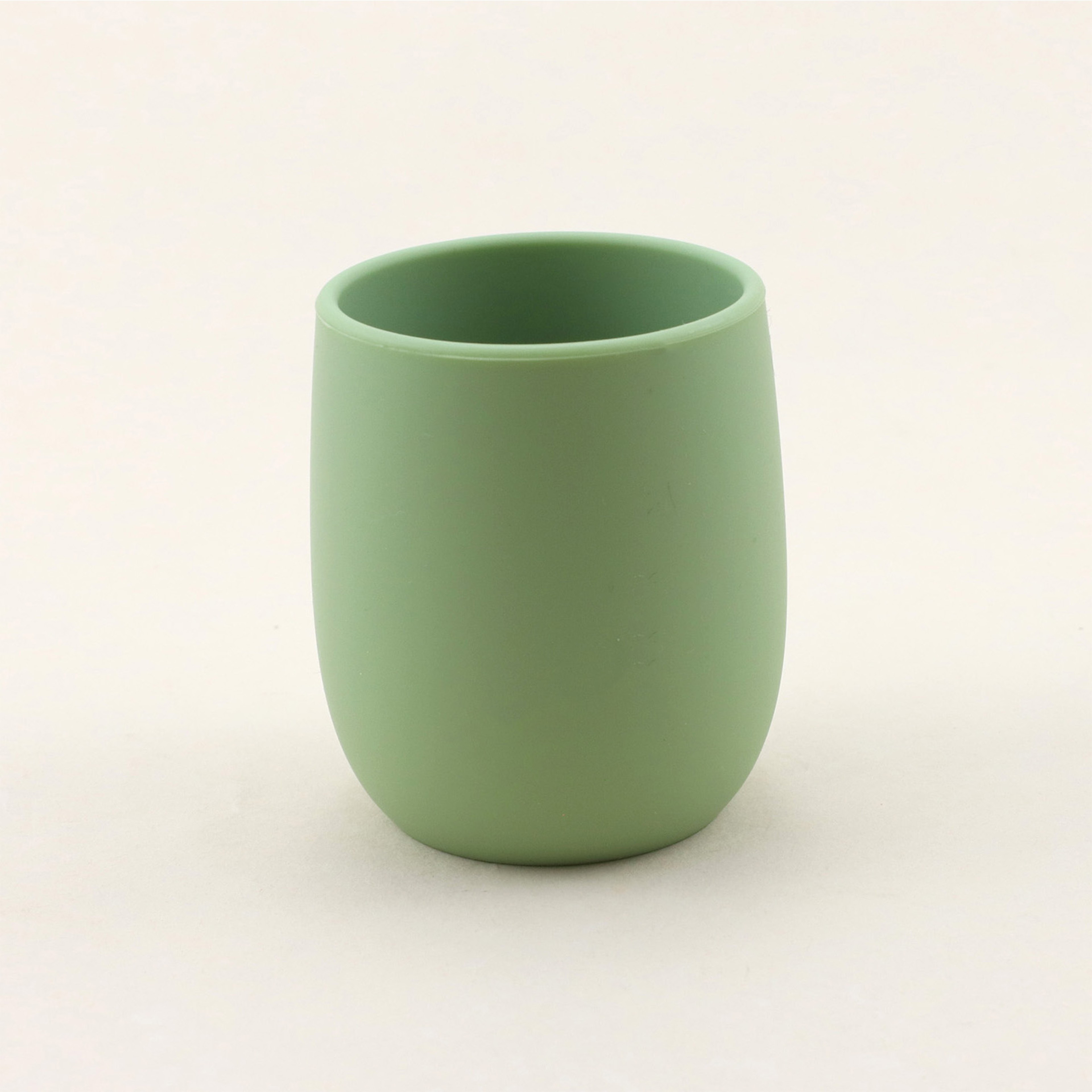 Mini baby silicone water cup, easy-to-grip training cup, safe soft silicone, BPA-free, toddler open sip design. – view 10