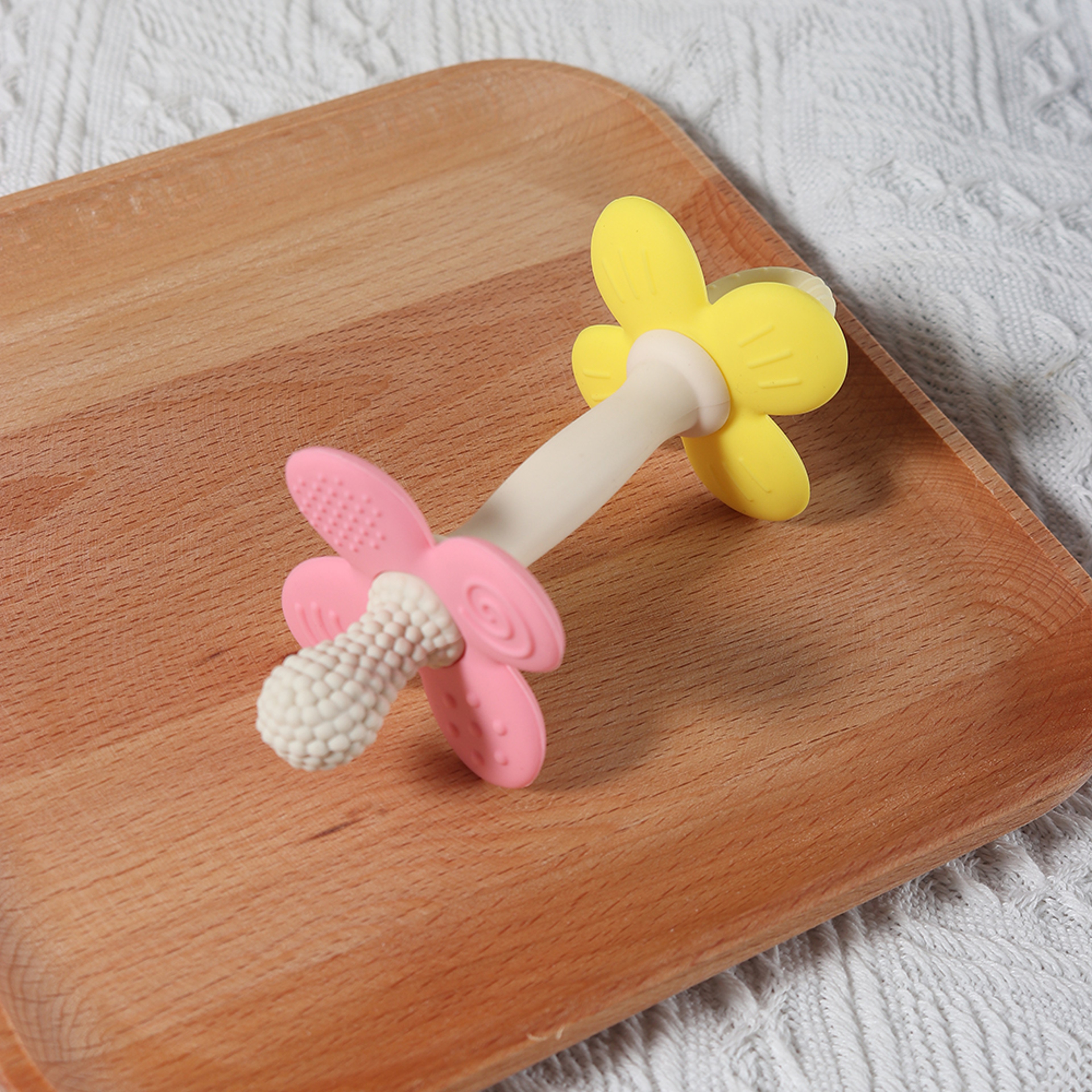 Safe Soft Chewing Toy for Soothing Sore Gums, New 2 in 1 Baby Silicone Flower Teether, BPA Free Easy to Hold Teething – view 8