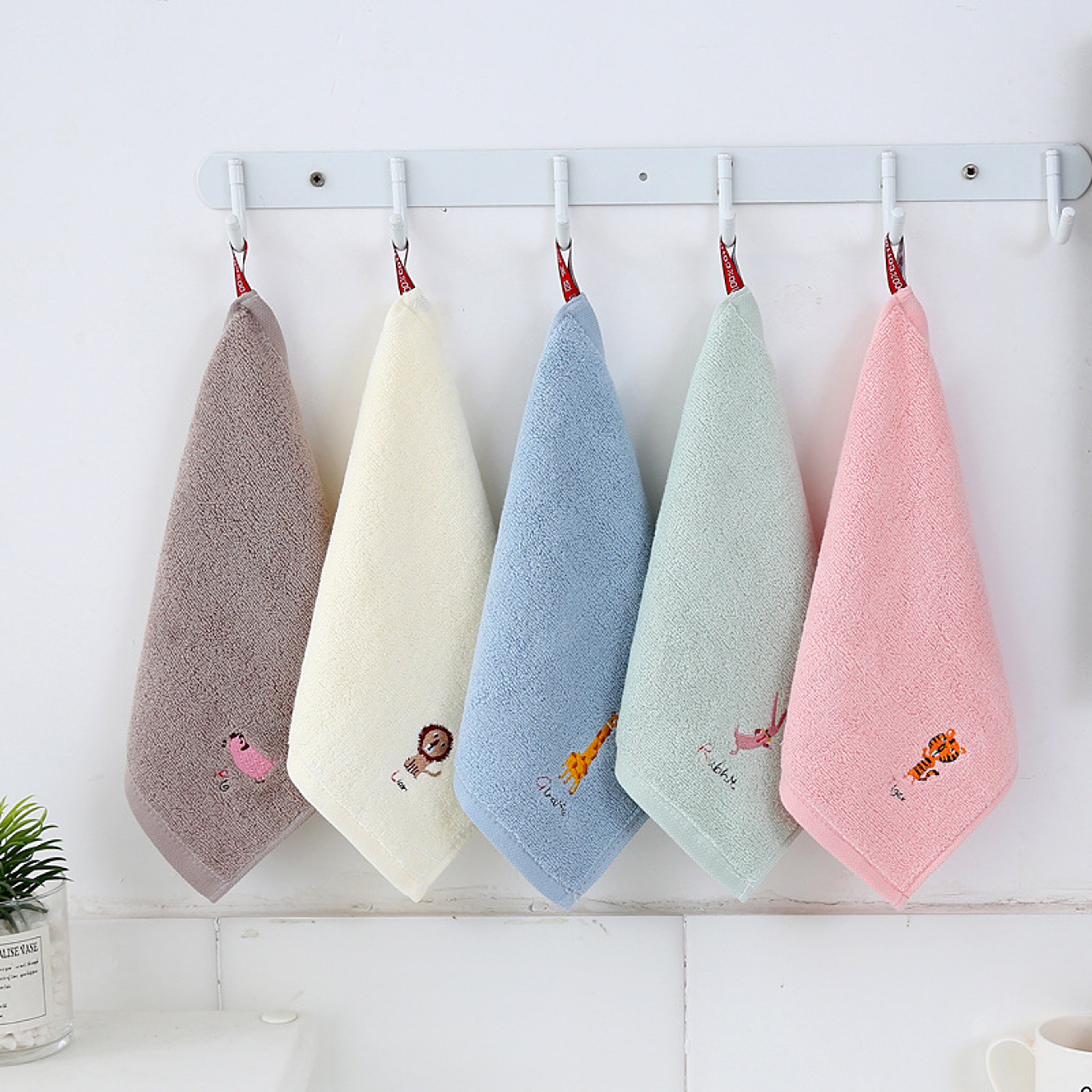 Cotton Small Square Towel Cartoon Embroidered Plain Hook Baby Kindergarten Towel 0