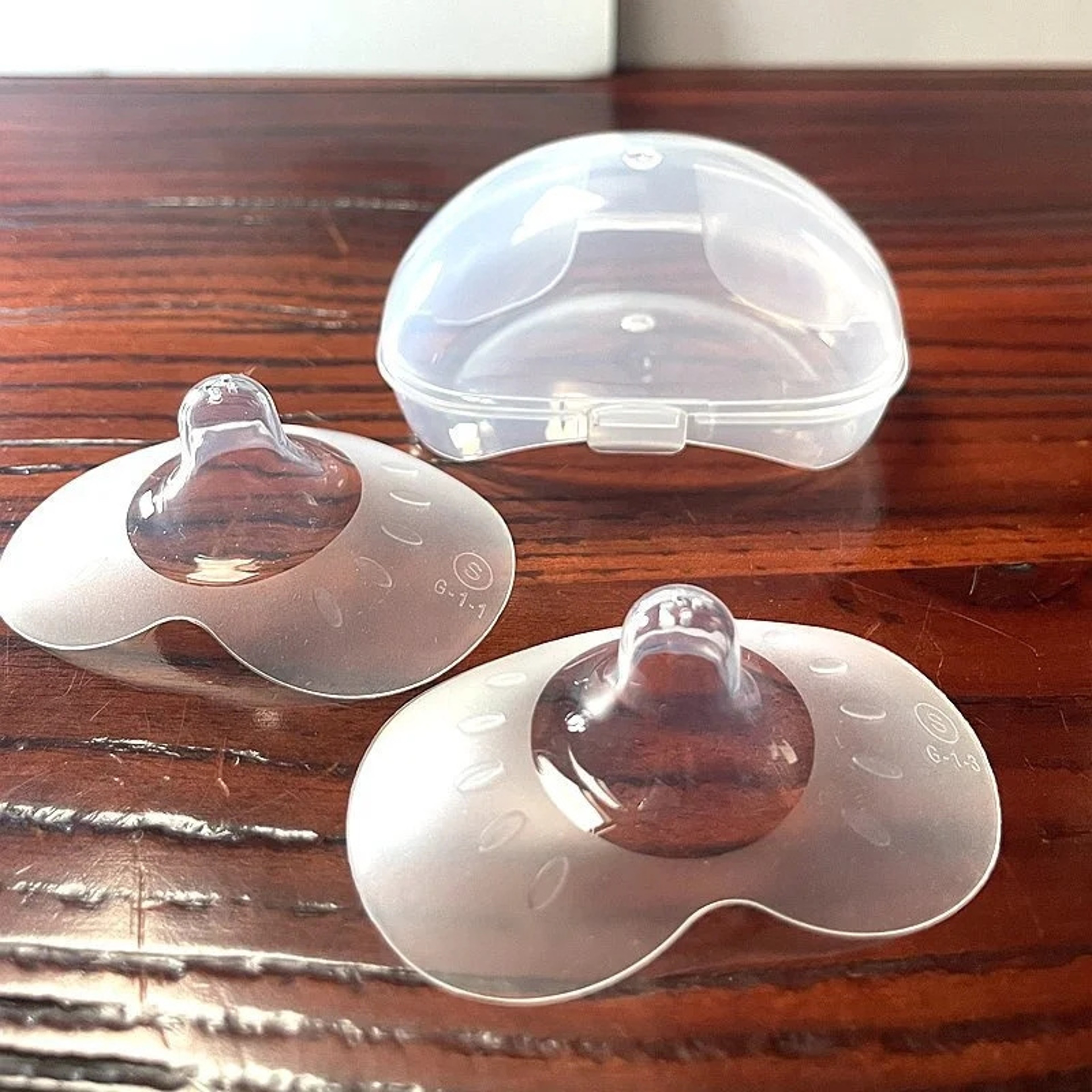 Soft Milk Feeding Nursing Shield Silicone Nipple Protectors For Mothers 4
