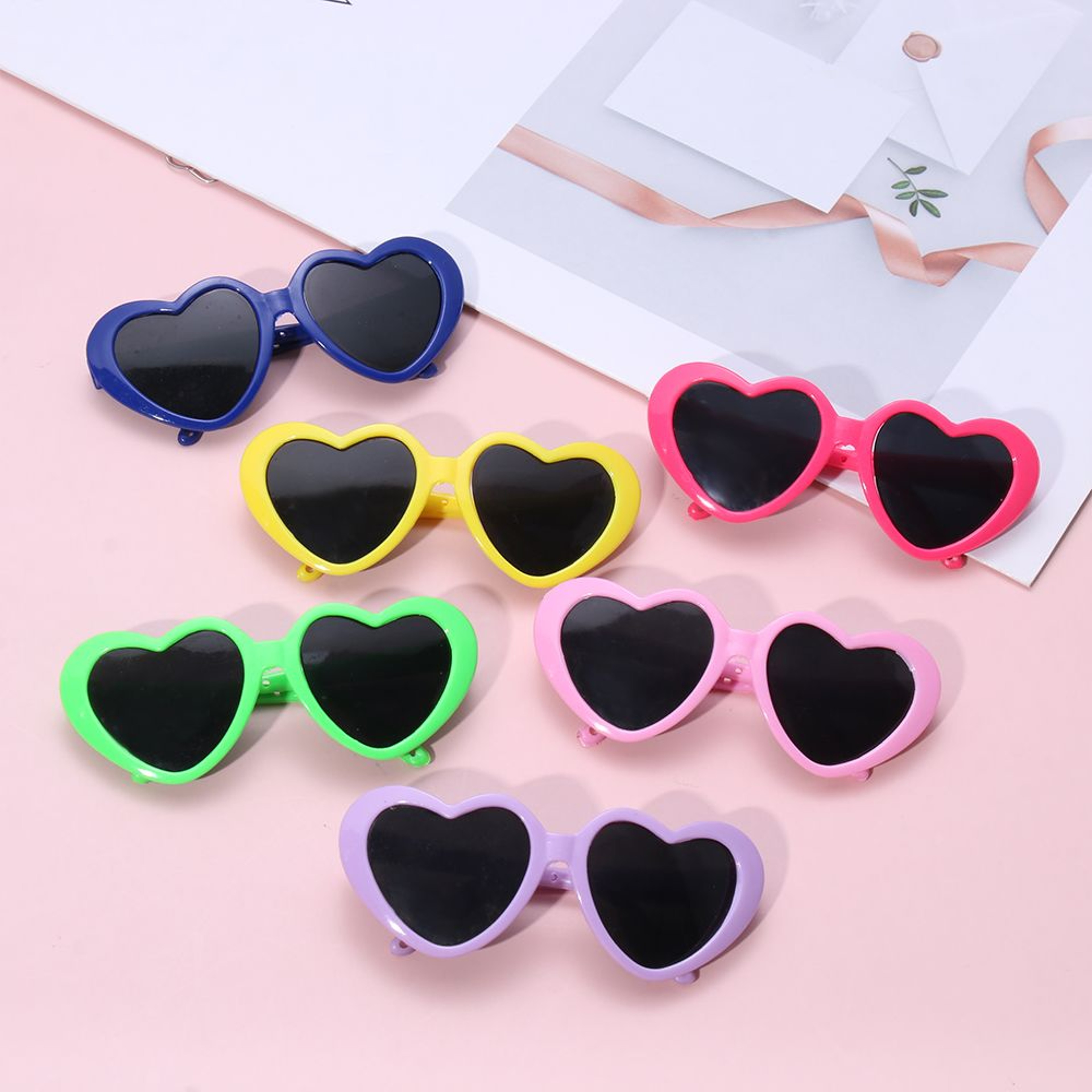 Candy Color Frame Doll Glasses, Cute Heart Sunglasses, Dress Up Eyewear for Dolls – view 1