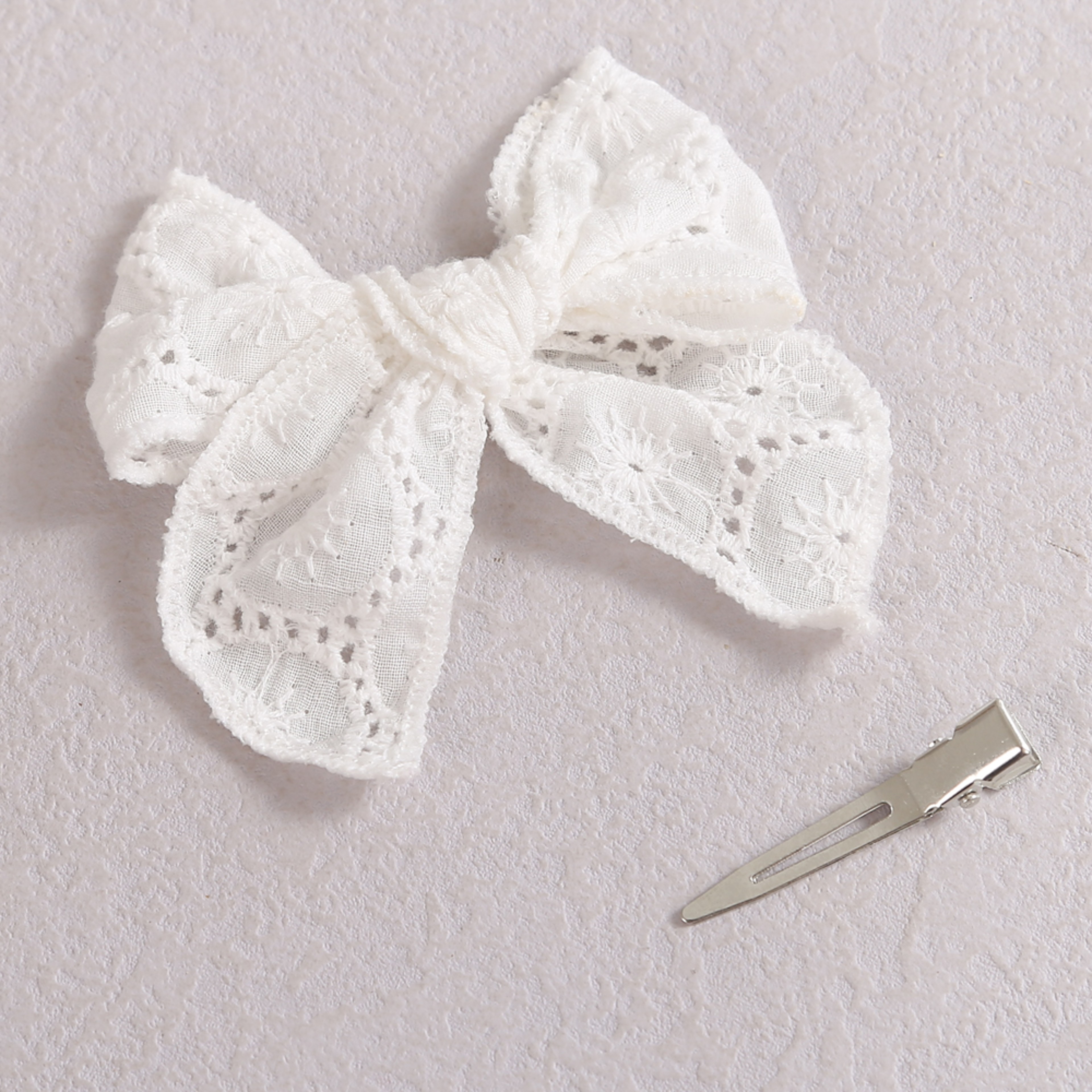 Baby Girl Hair Clips White Lace Bow Headwear Toddler Pin Hairpin 0