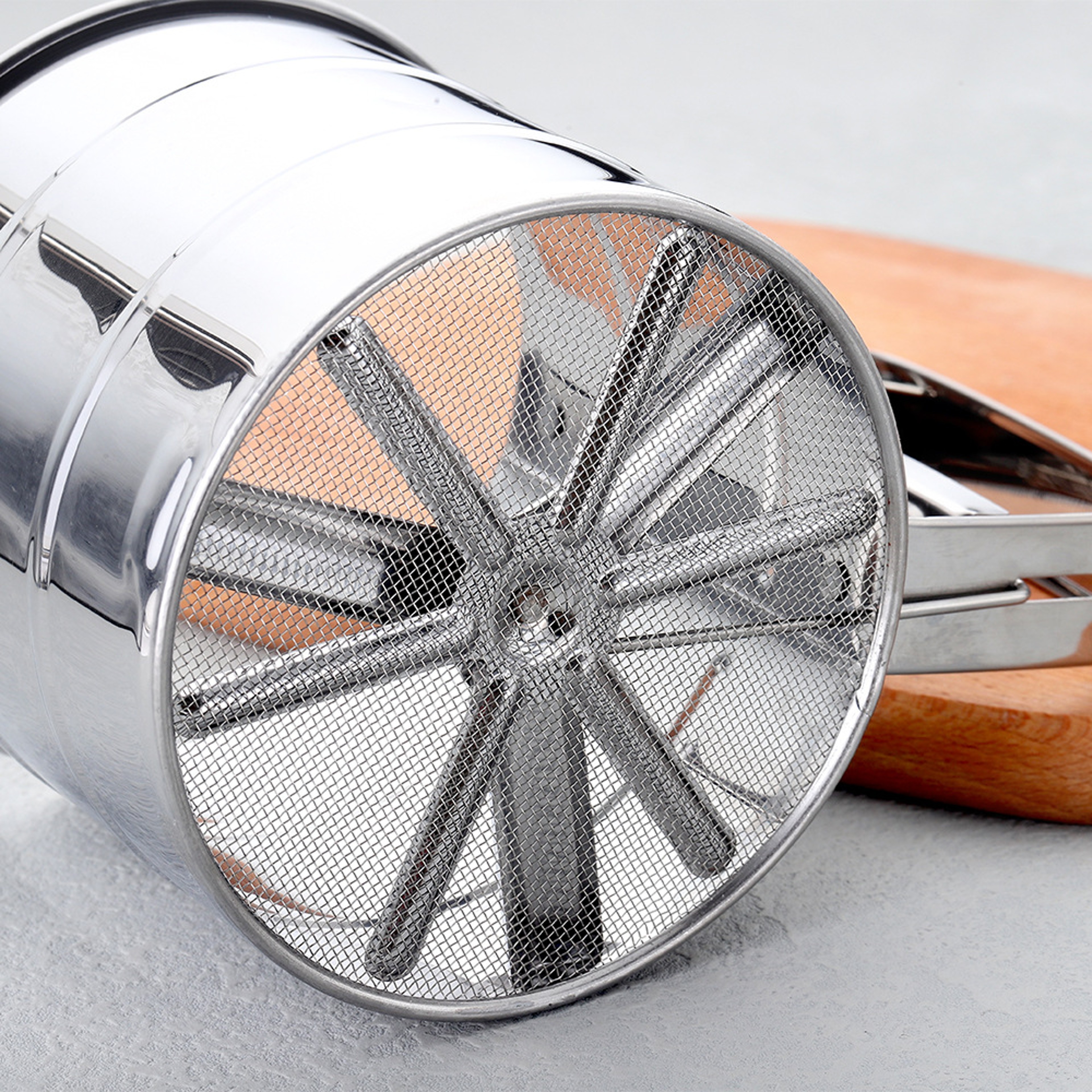 Hand Press Semi-automatic Sugar Flour Sifter, Stainless Steel Baking Tool with Scale – view 5
