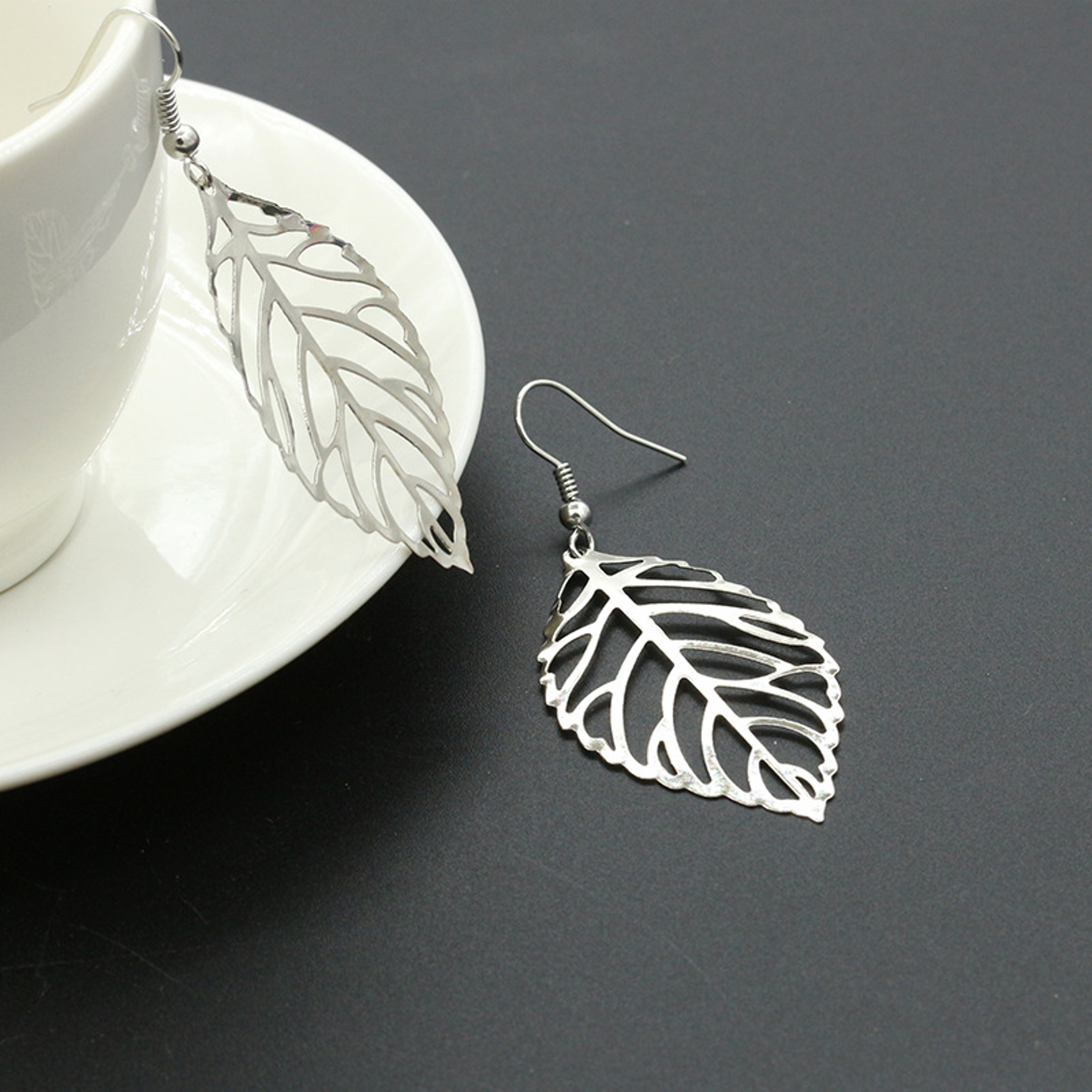 Trendy Ear Accessories with Brief Hollow Out Leaves Dangle Earrings, Vintage Silver Golden Color Jewelry – view 5