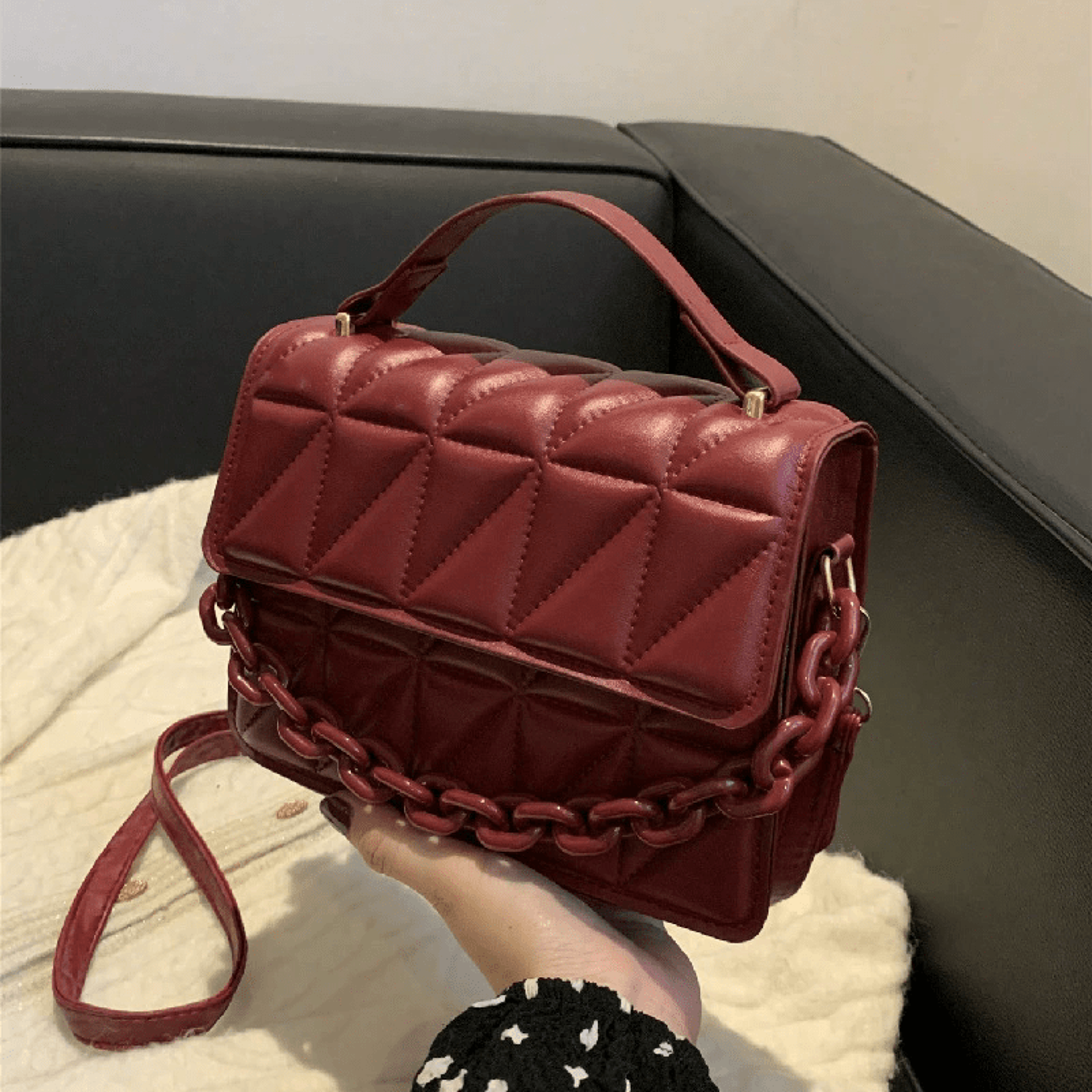 Small Casual Quilted Crossbody Bag with Magnetic Closure, Adjustable Strap, Daily Use Handbag for Women – view 9