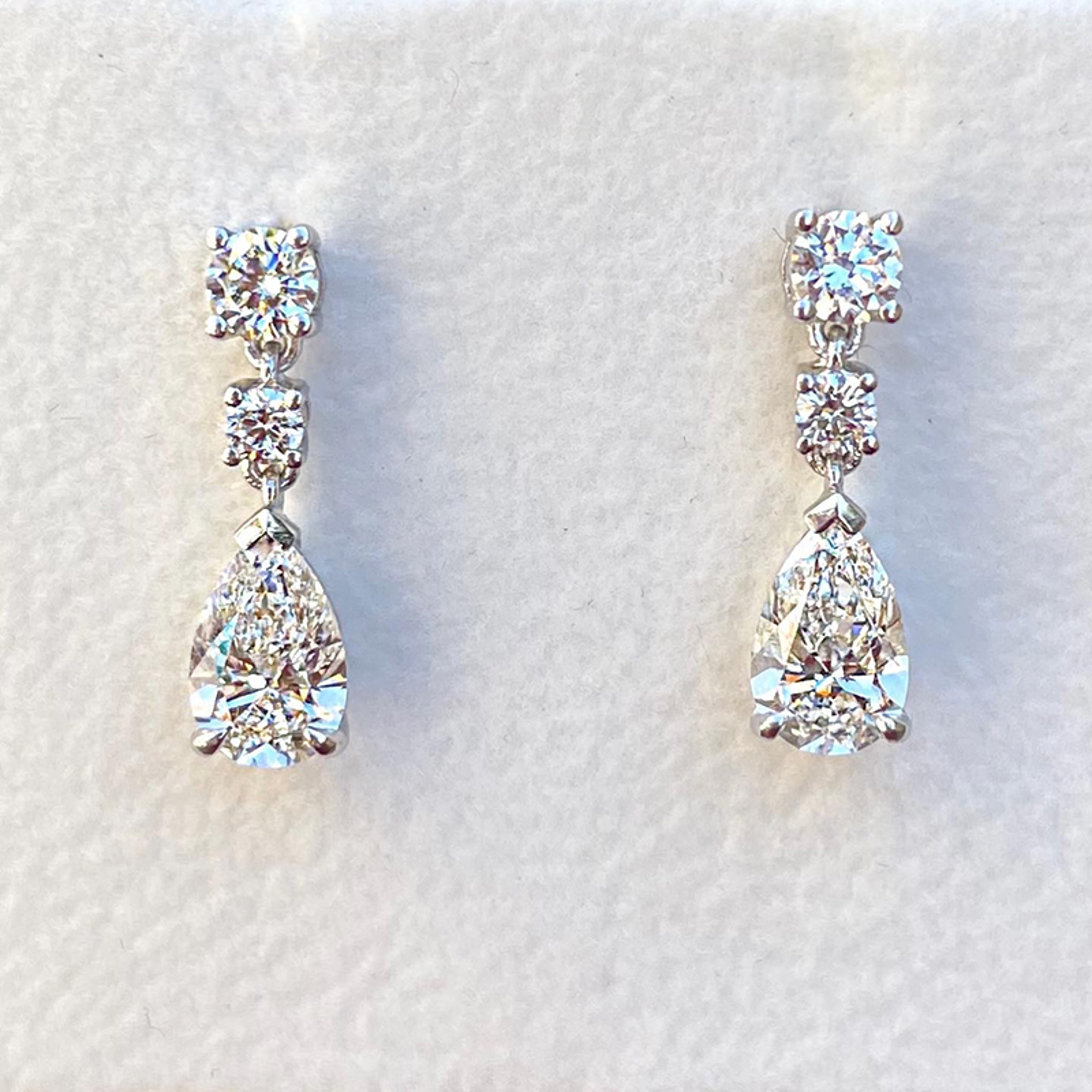 Huitan Women's Drop Earrings Silver Fashion Jewelry, Elegant Versatile Female Ear Accessories for Wholesale – view 1