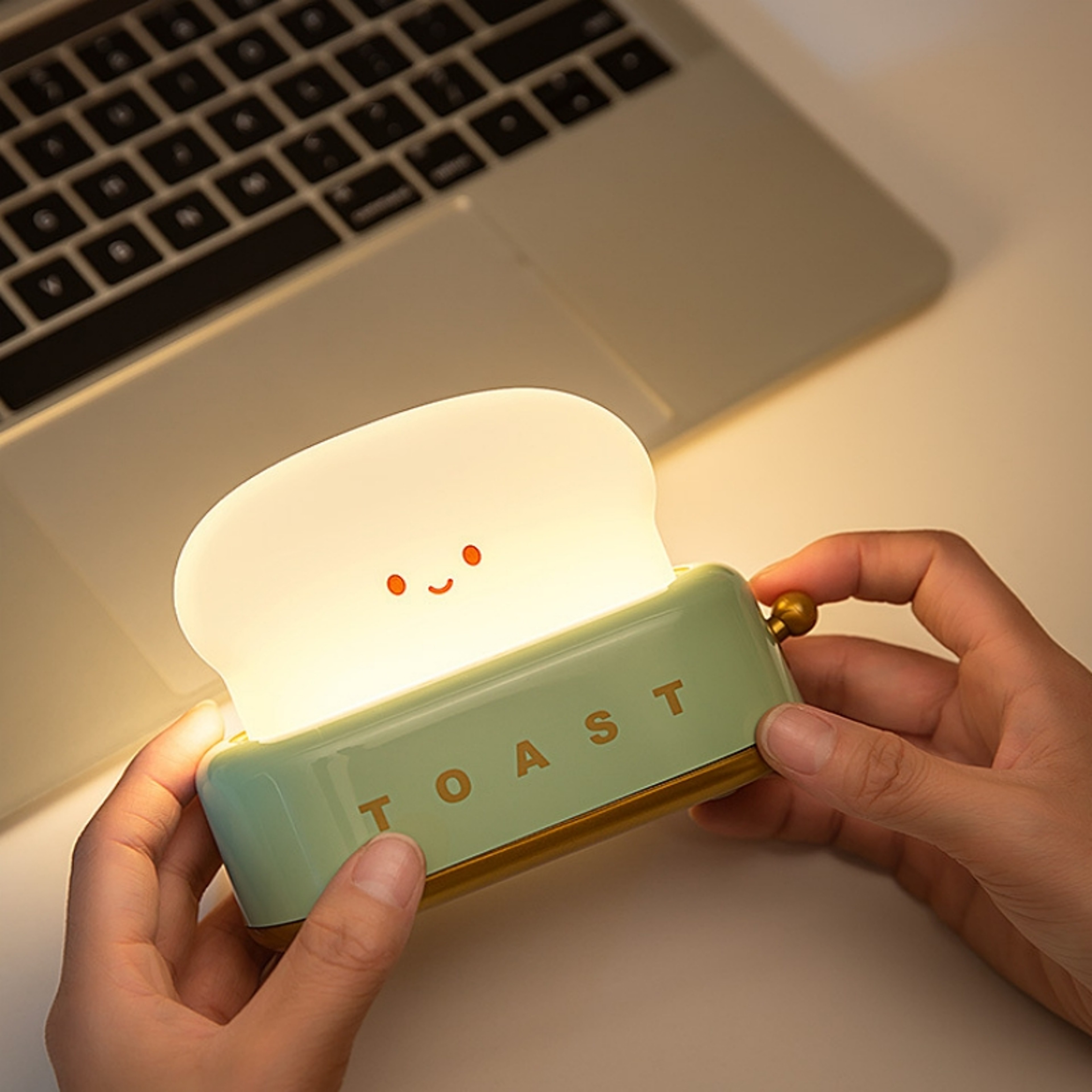 LED Desk Lamp with Charging Function, Creative Bedroom Night Light, Timed Light Off Toast Maker Lamp – view 3