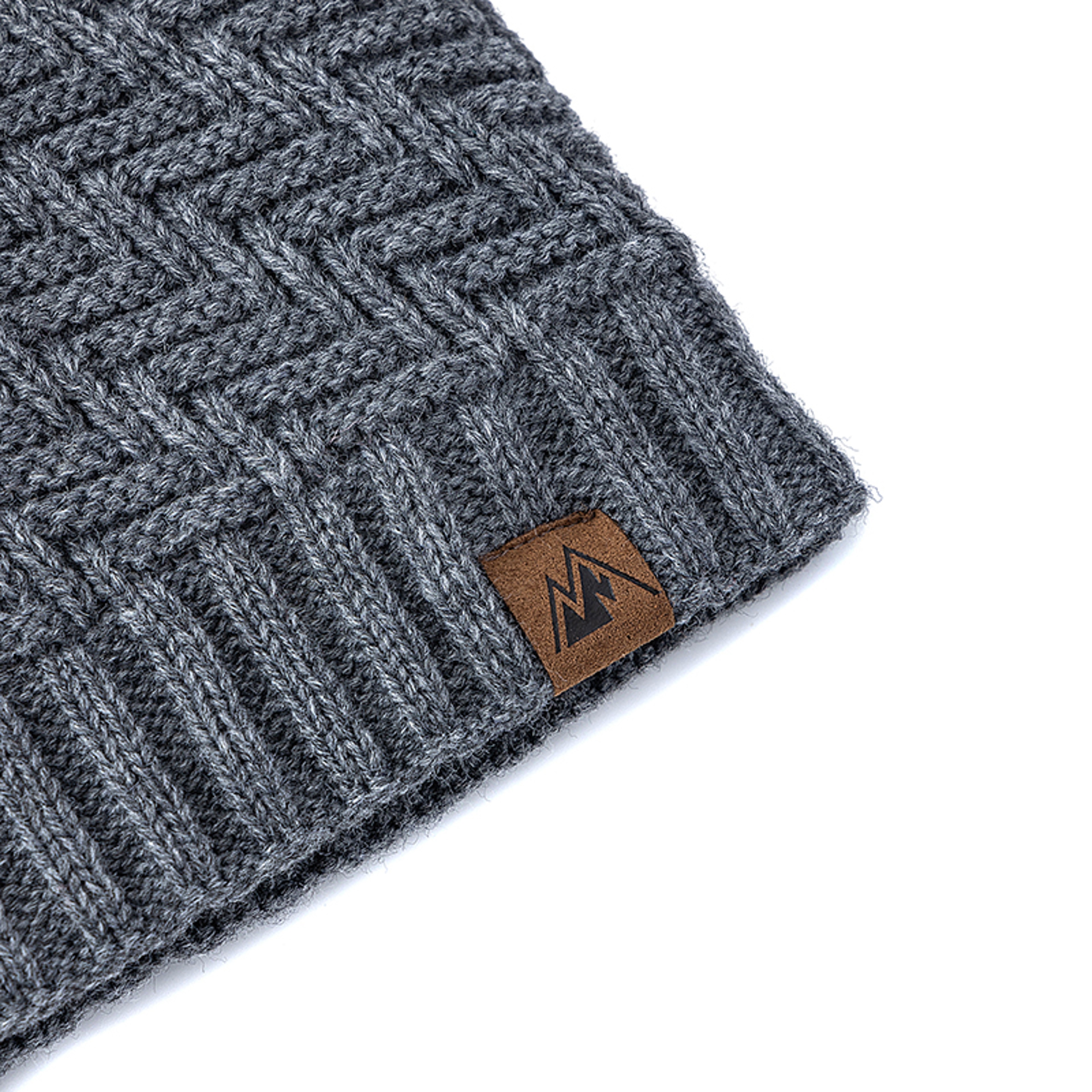 Fashion Knitted Hats For Men And Women, Unisex Peak Labal Winter Hats, Plush Fur Lined Warm Sports Beanie Cap Outdoor – view 4
