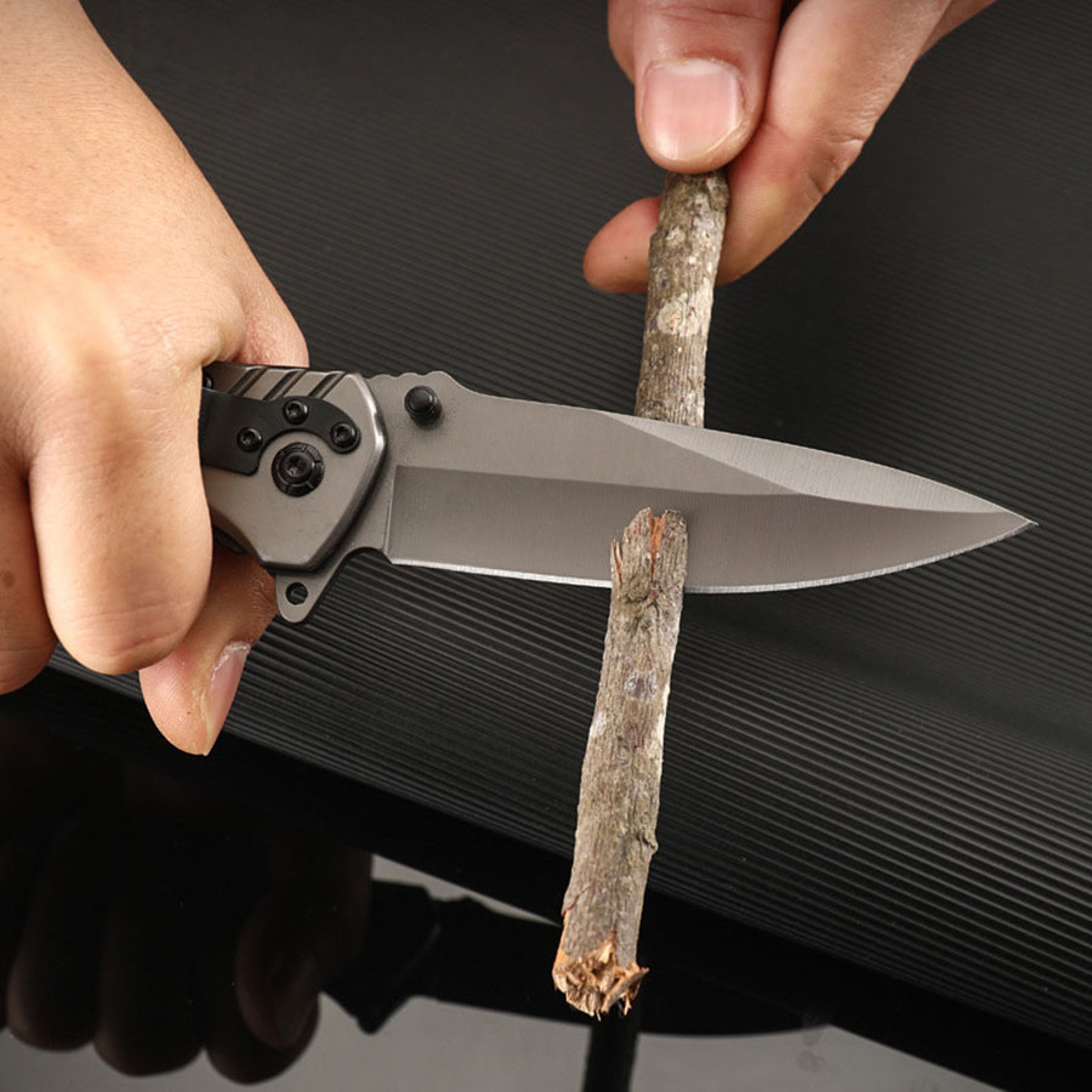 High Hardness Stainless Steel Folding Knife for Camping, Survival, Defense survival portable defense fruit knife – view 3