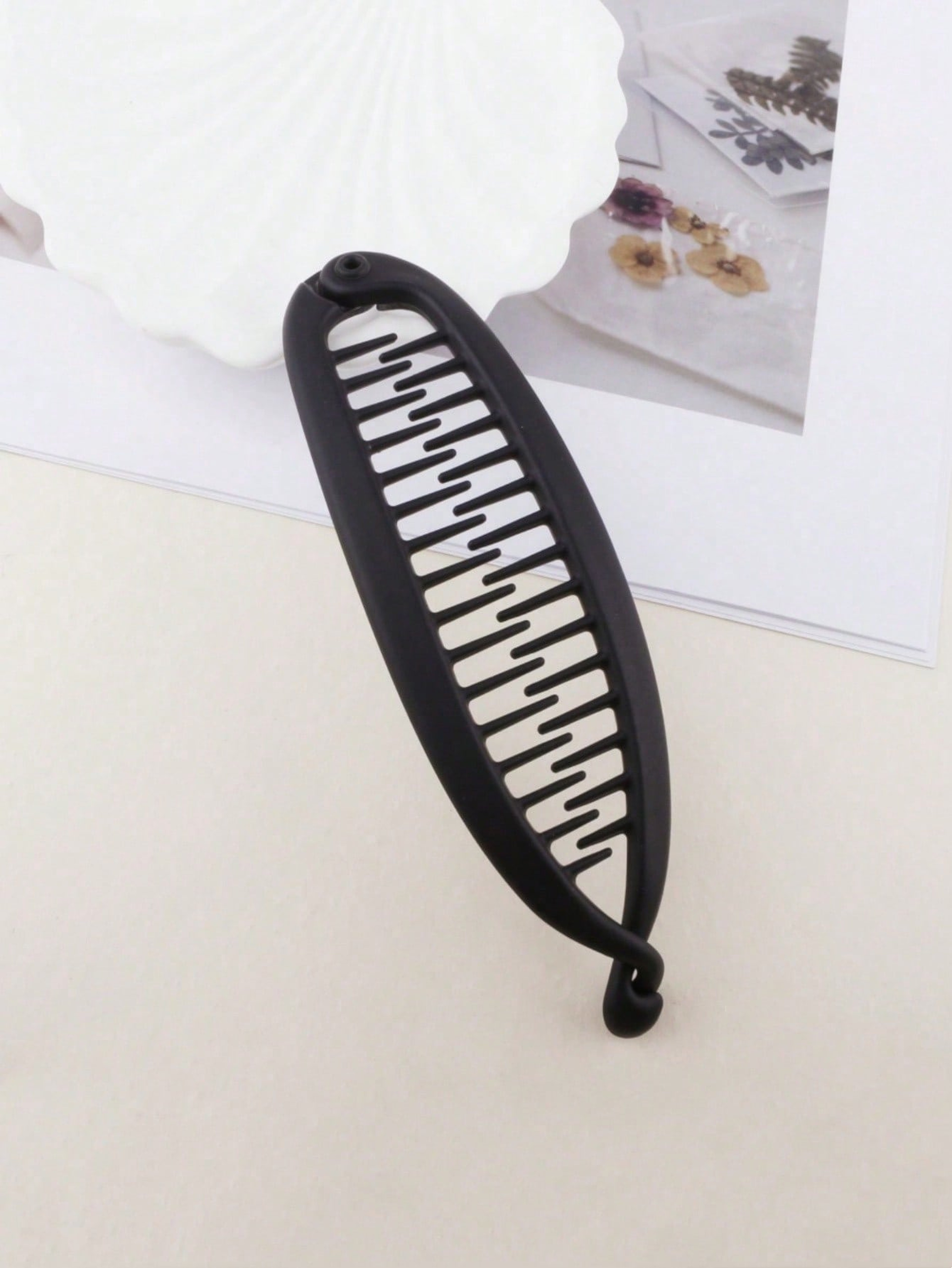 Elegant High Skull Top Large Hair Volume Amber Twist Clip Ponytail 5