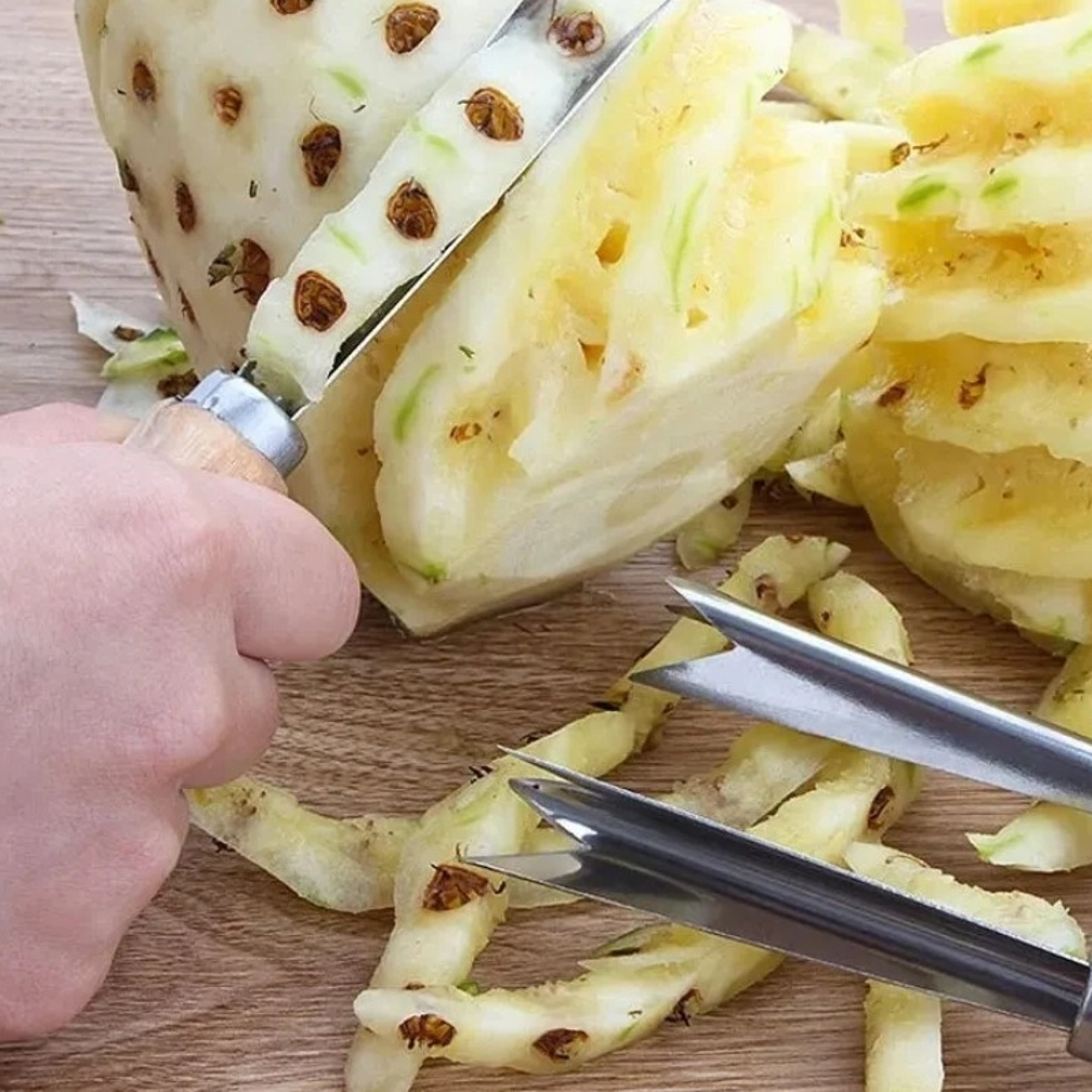Kitchen Tool Pineapple Seeder Practical Multifunctional Peeler Fruit Gadgets for Home – view 2