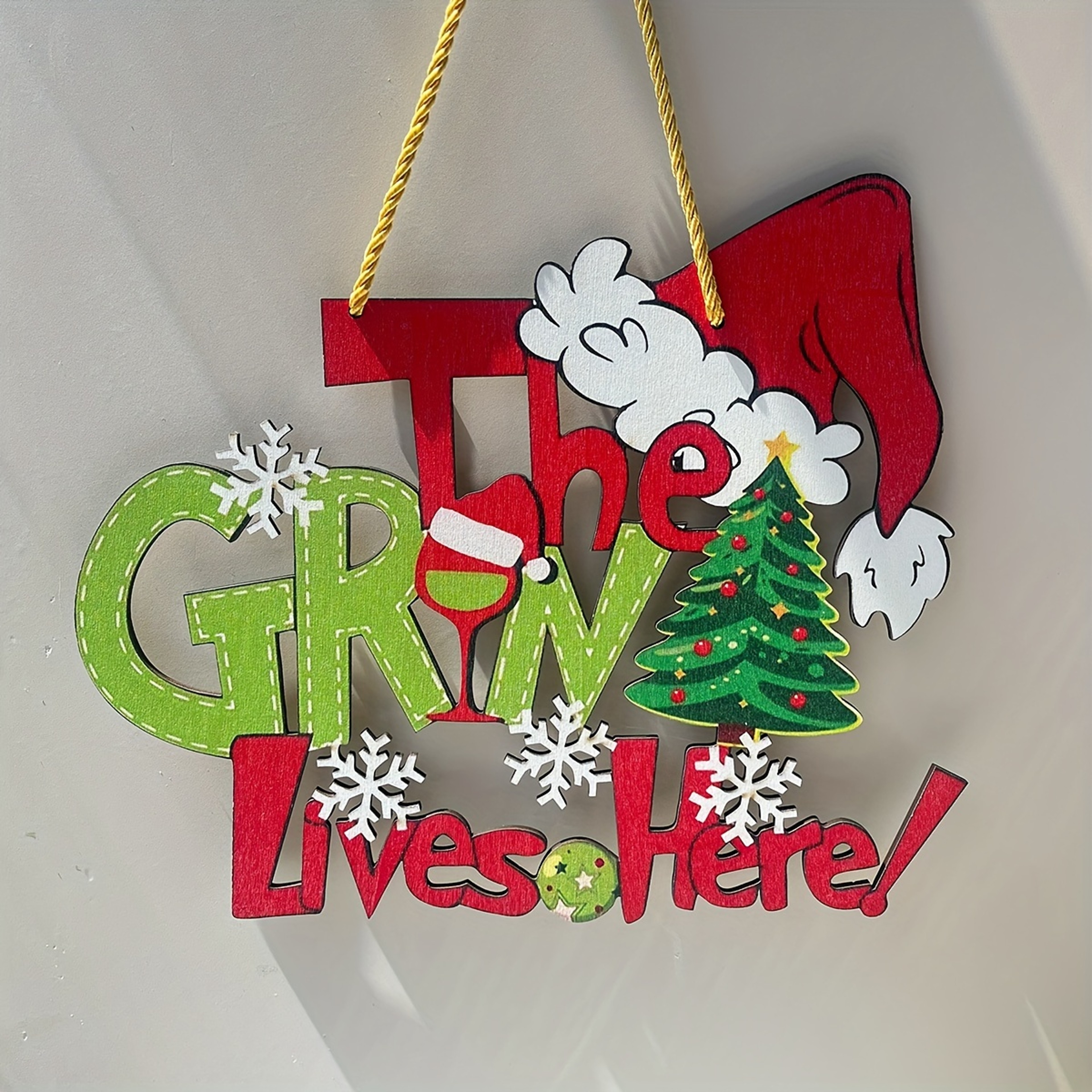 Christmas Decoration, Wooden Snowflake Christmas Tree, Santa Hat Hanging Ornament – view 3