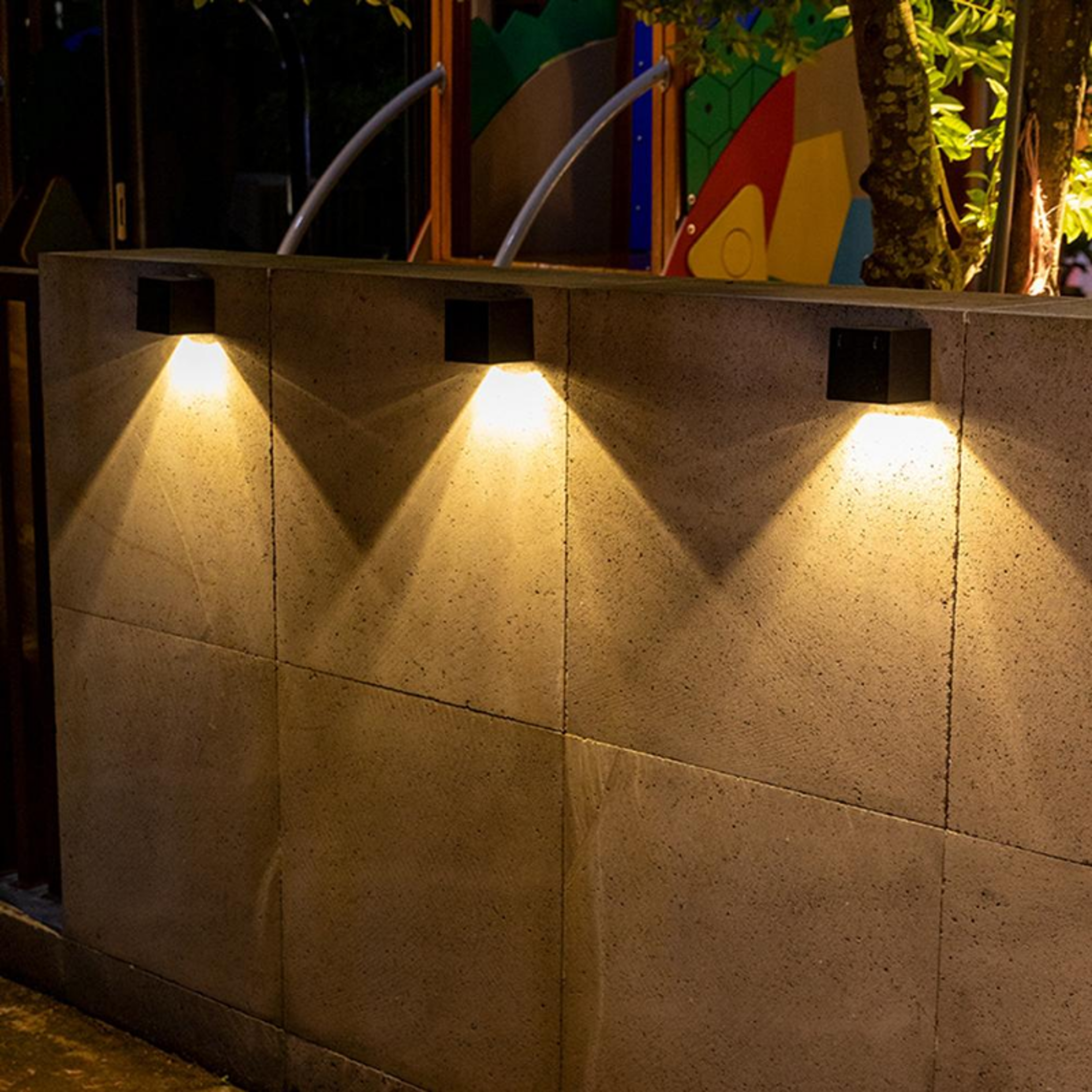 Outdoor Wall Lamp LED Solar Light Garden Square Fence Lighting Courtyard Decoration Wall Lamp 0
