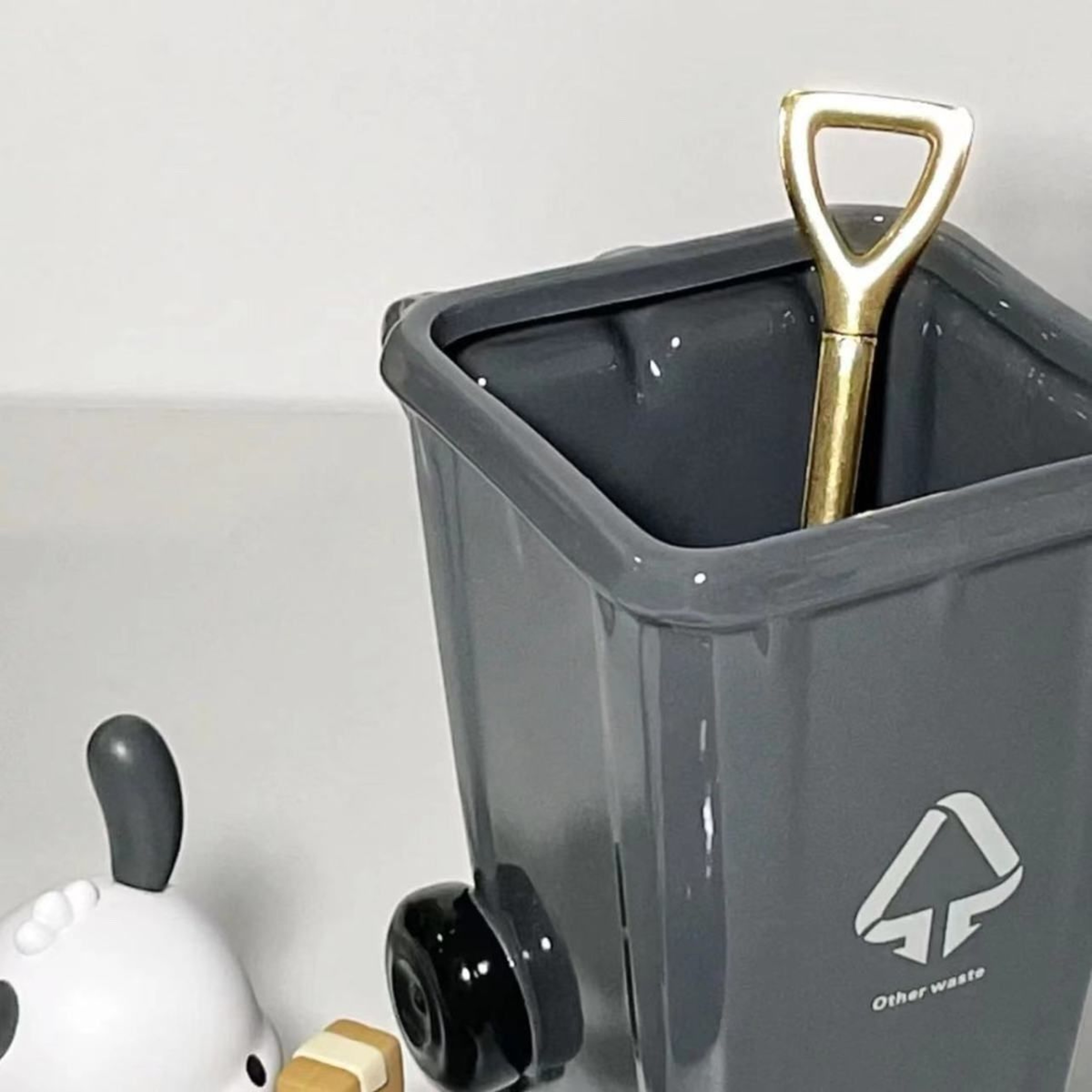 Trendy Green Office Coffee Mugs Funny Trash Can Ceramic Mug Breakfast Milk Oat Cups Kawaii Couple W 2