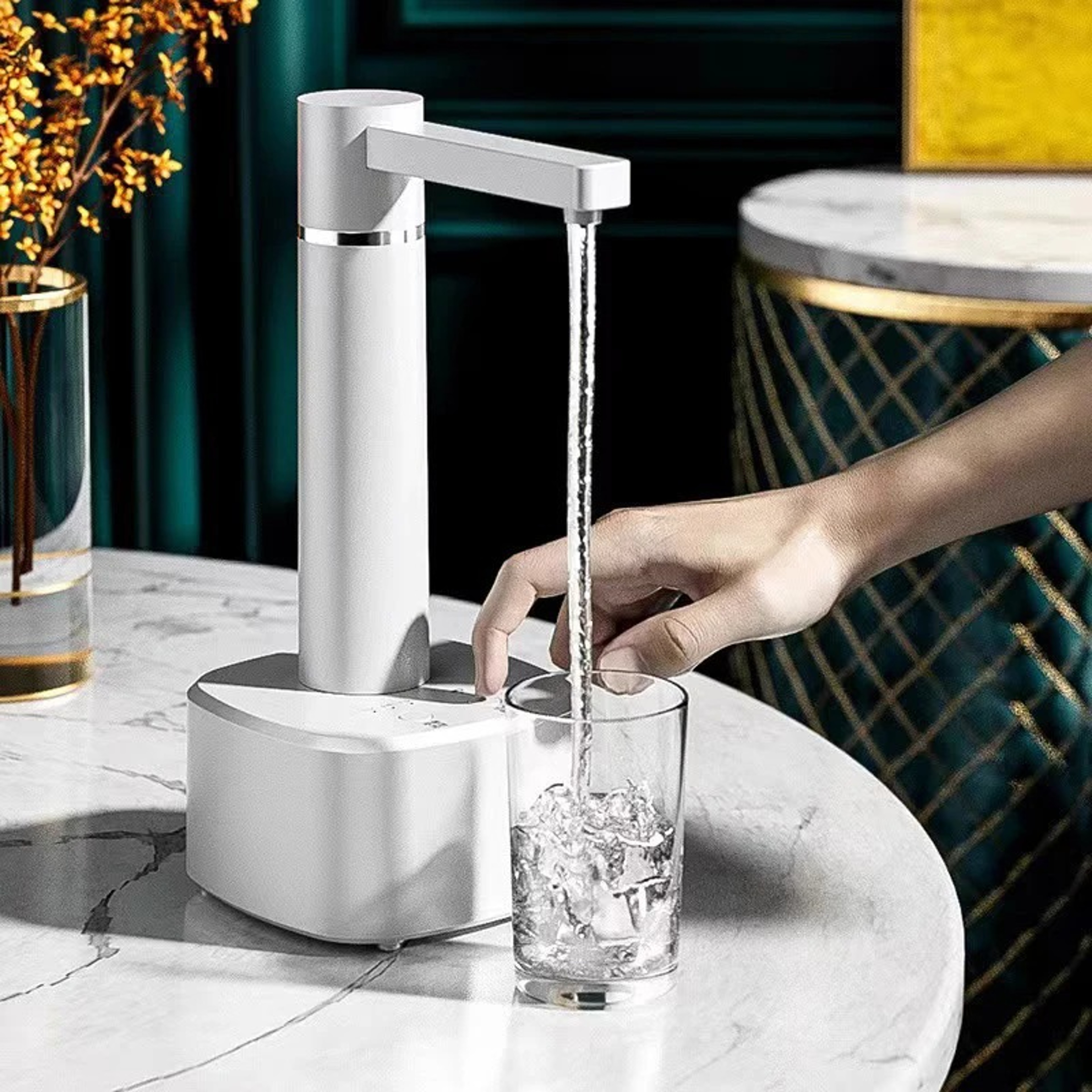 Foldable Desktop Water Dispenser with Rotatable USB Auto Pump for Gallon Bottles – view 4