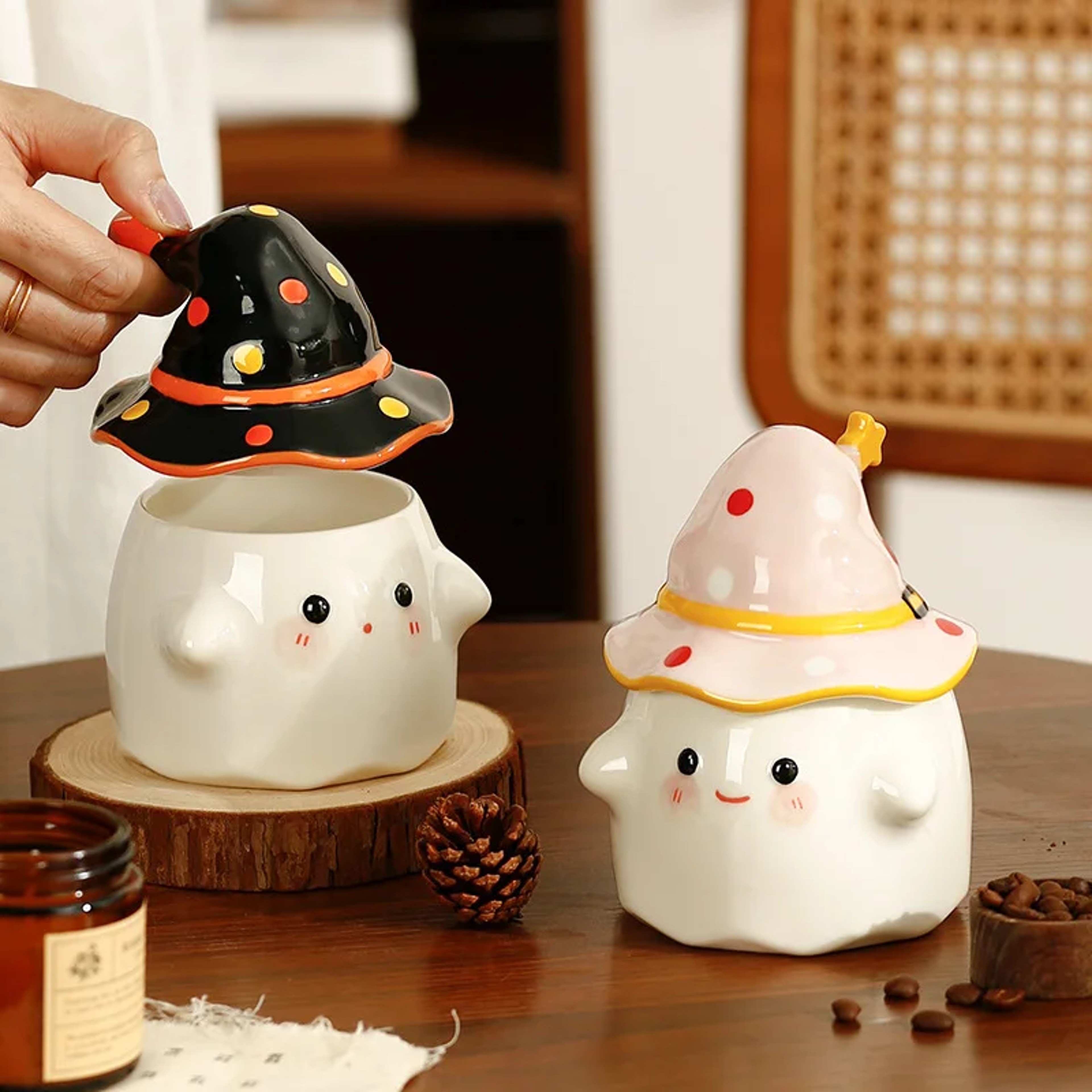 Funny Ghost Ceramic Mug With Lid  Coffee Cup For Halloween And Easter Gifts 1