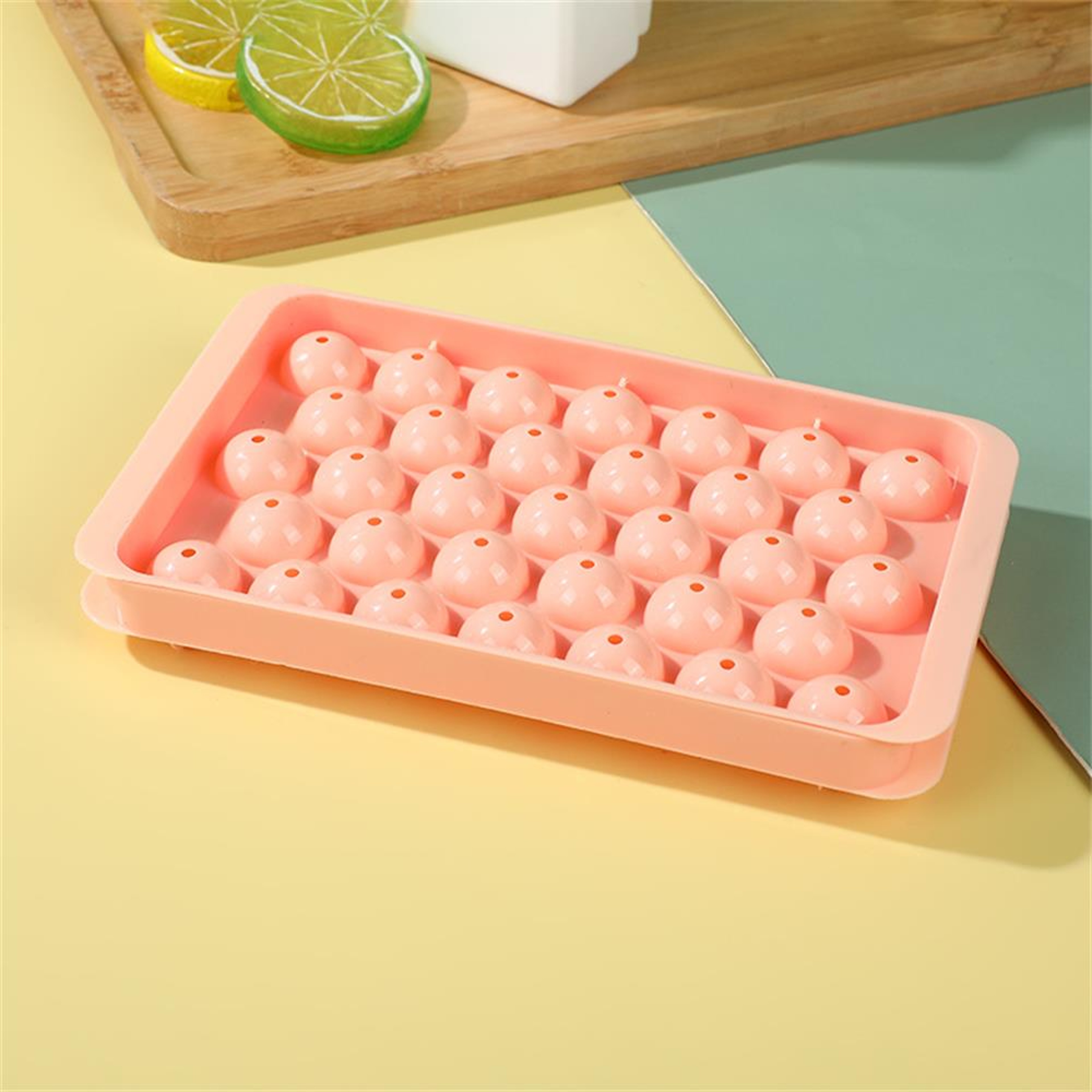 Round Ice Cube Tray With Lid  Creative Ice Ball Mold For Homemade Ice Compartment Storage Box 2