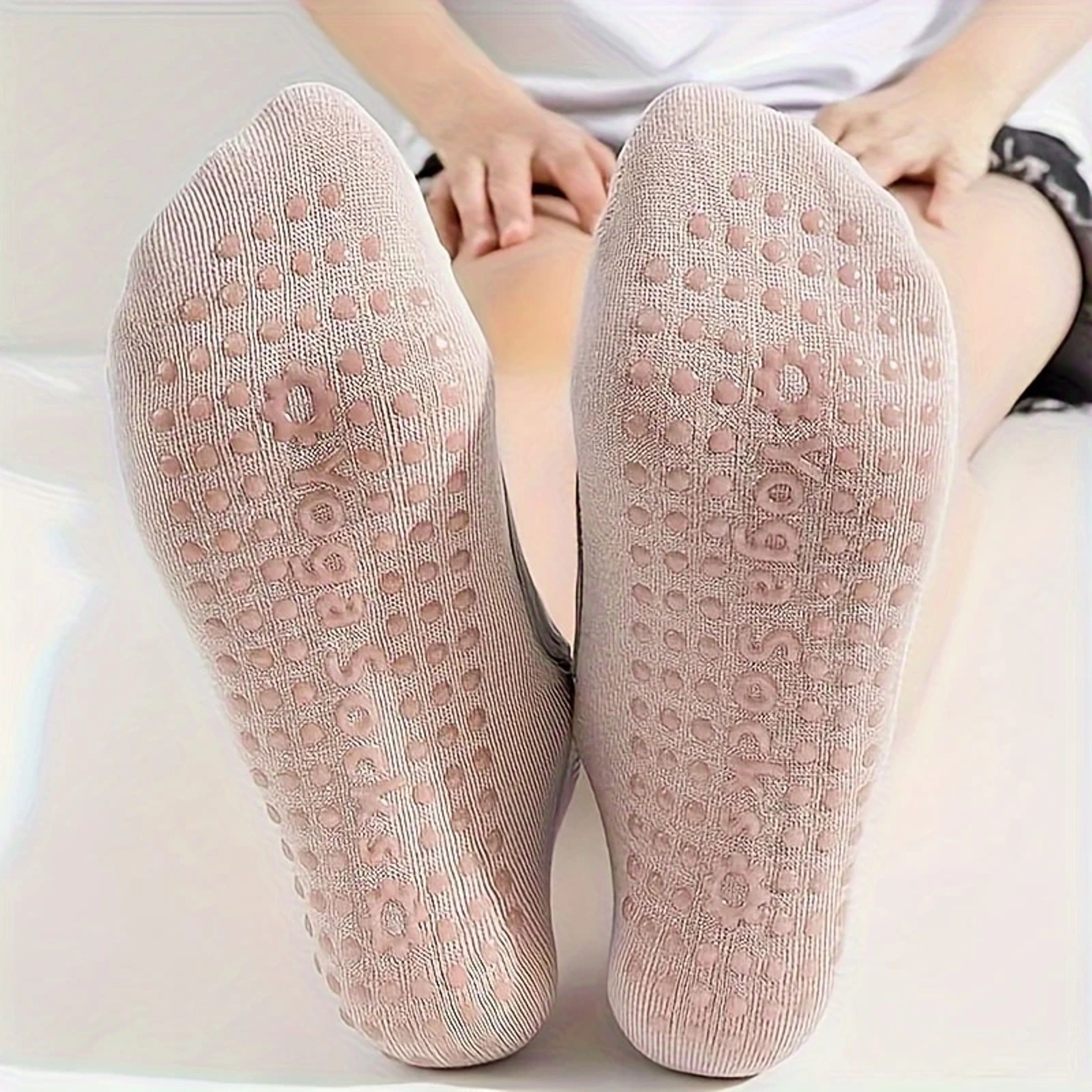 Breathable Yoga Socks for Women | Anti-Slip Fitness Socks for Pilates, Ballet & Dance – view 5