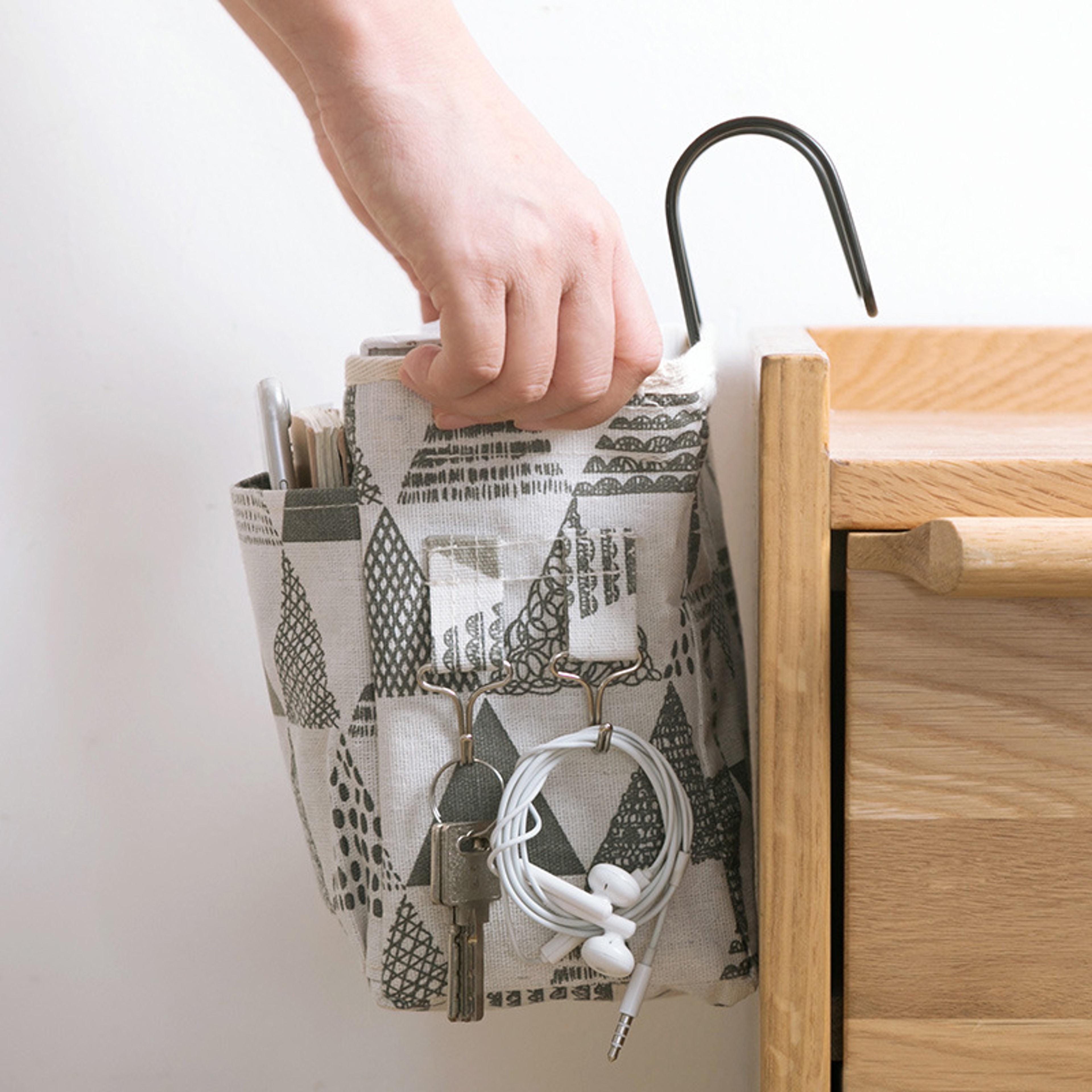 Portable Baby Care Hanging Organizer for Crib  Diaper Bag & Storage Solution – view 6