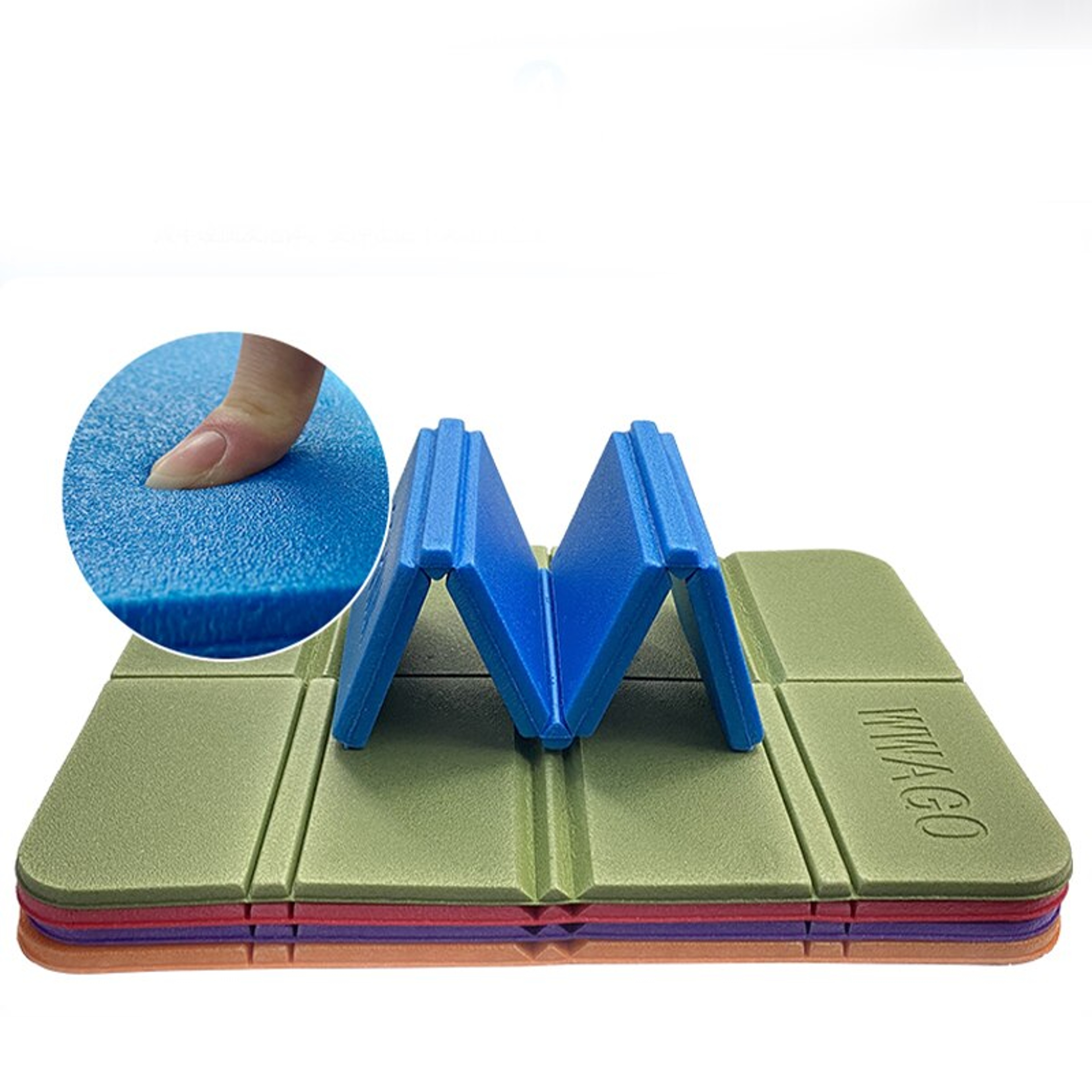 Portable Waterproof Foam Folding Cushion Mat For Camping  Beach MoistureProof Compact  Durable 1