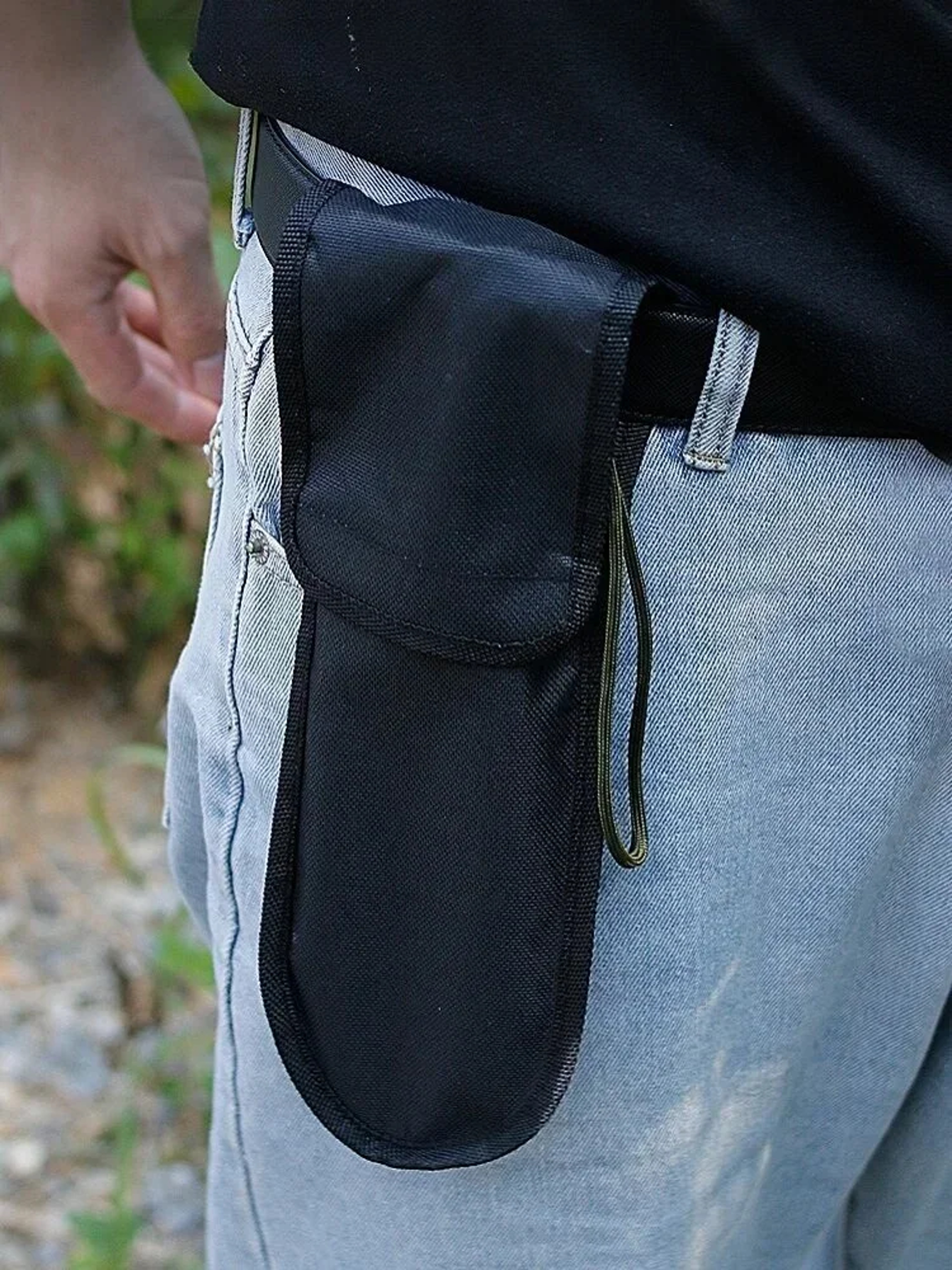 Ultimate Portable Multifunctional Shovel for Camping & Survival – view 2