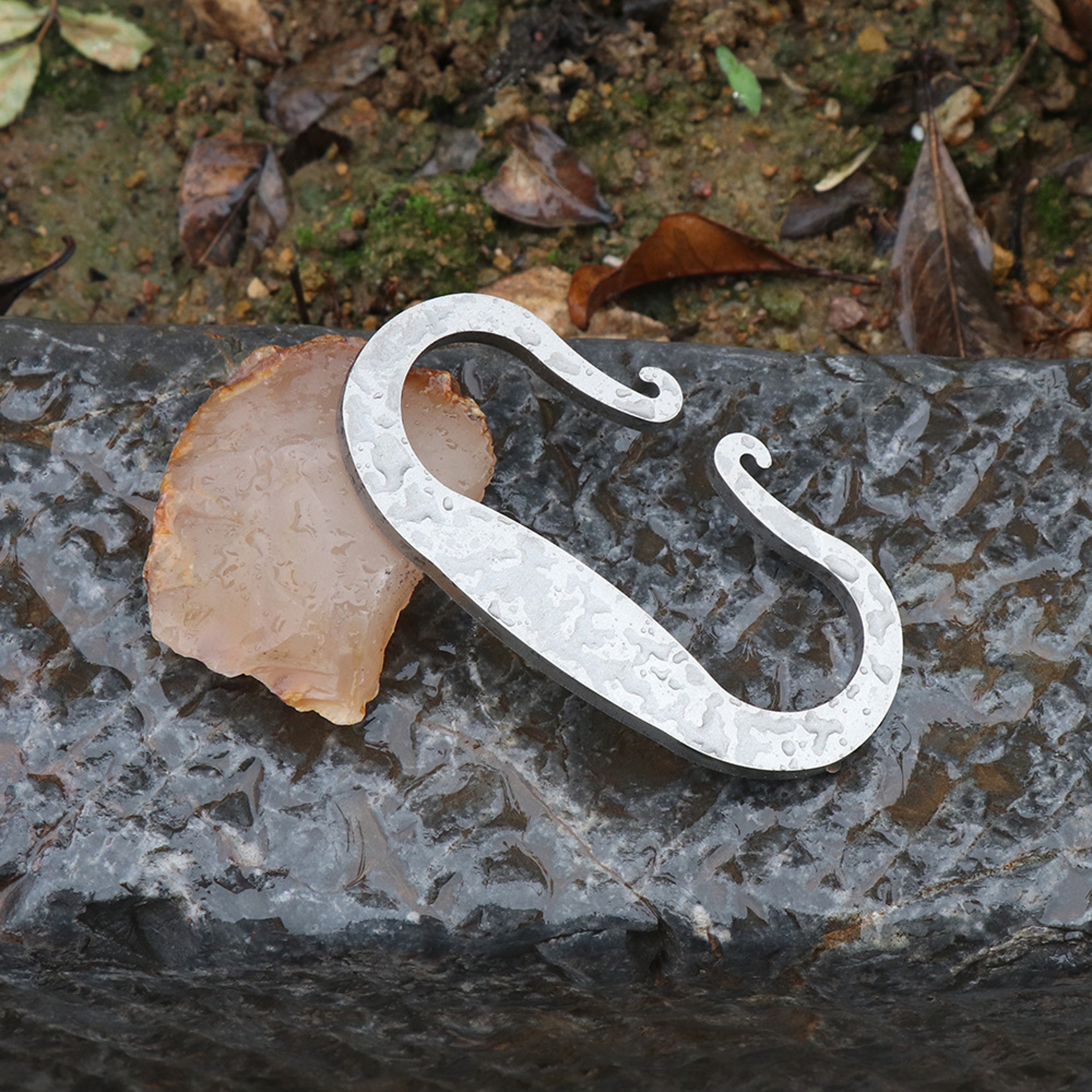 Lightweight Survival Fire Sickle Durable Outdoor Fire Starter Tool – view 1