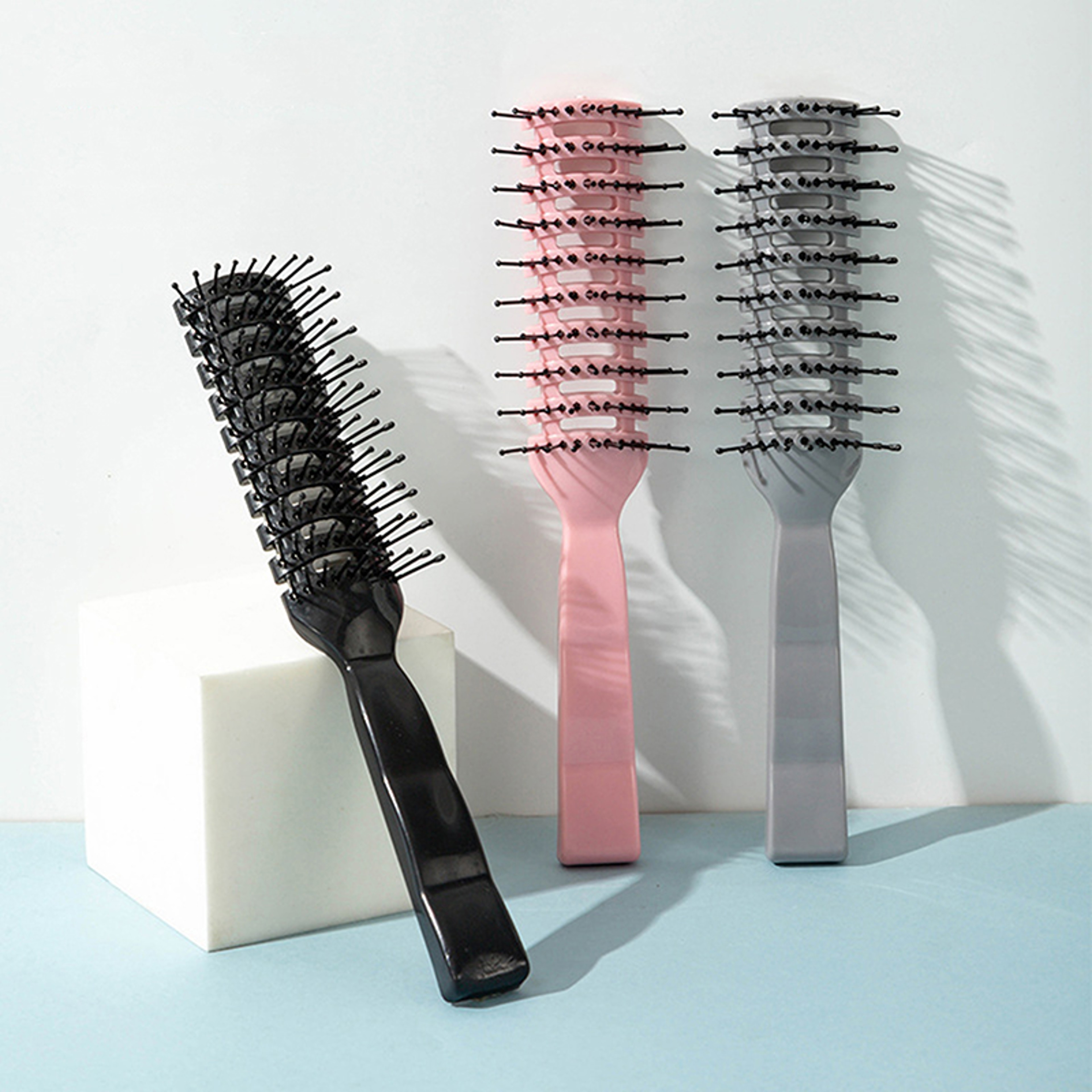 Anti Static Vent Hair Brush for Curly Styling and Scalp Massage – view 1