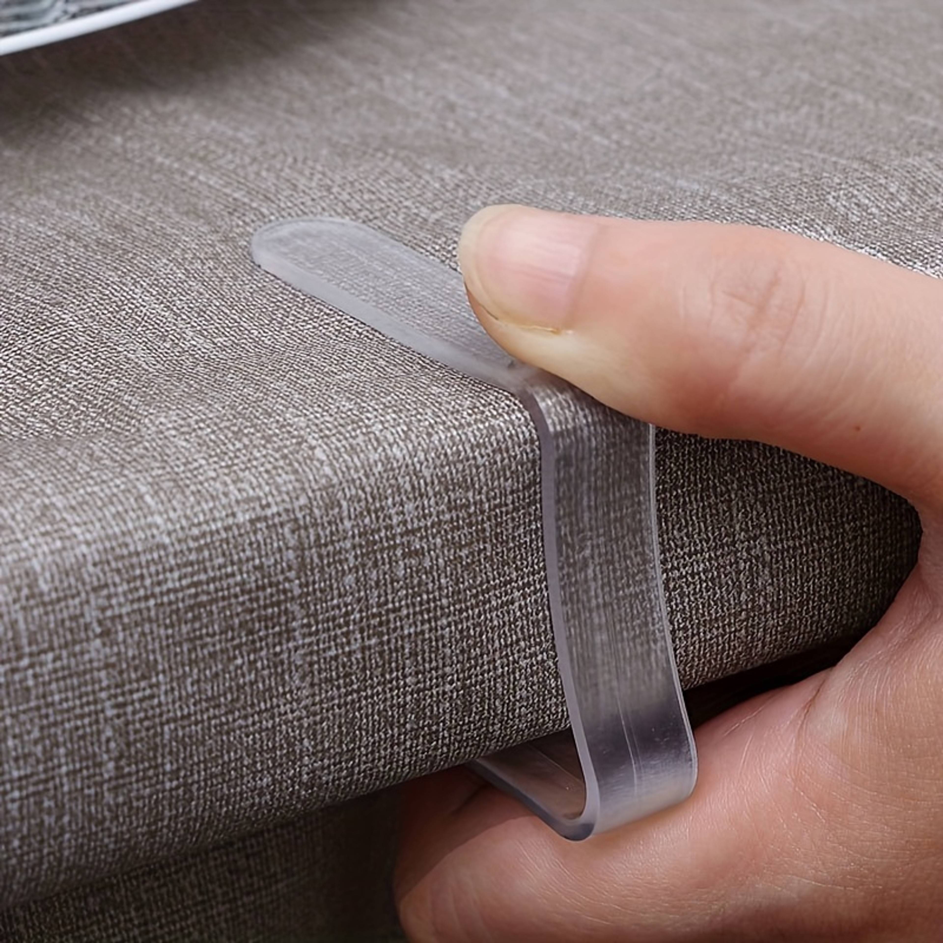 Clear Tablecloth Clips Set Anti Slip Table Cover Holders for Secure Fit – view 3