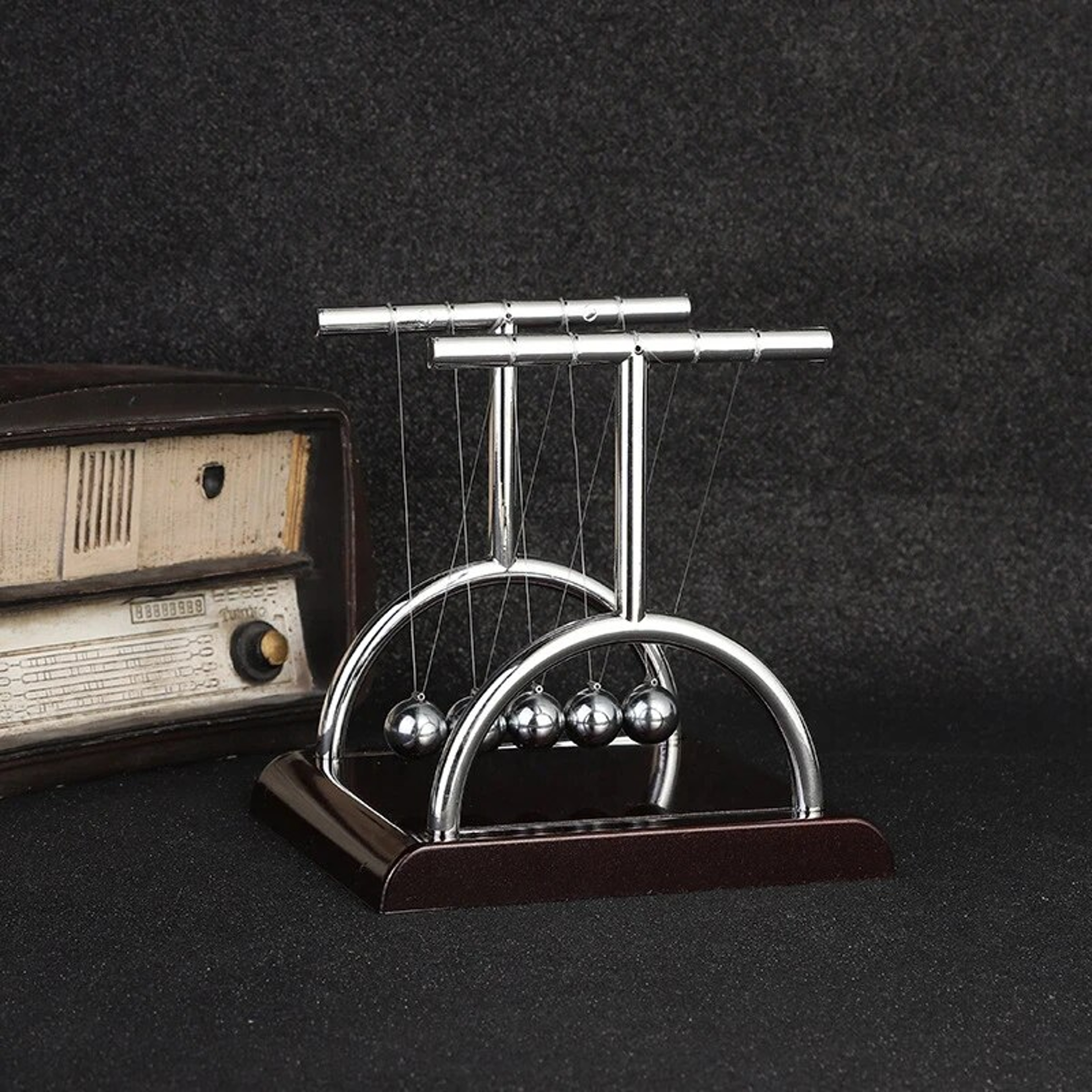 Newton Cradle Desk Stress Relief Toy Physics Pendulum Office Decor Gift – view 2