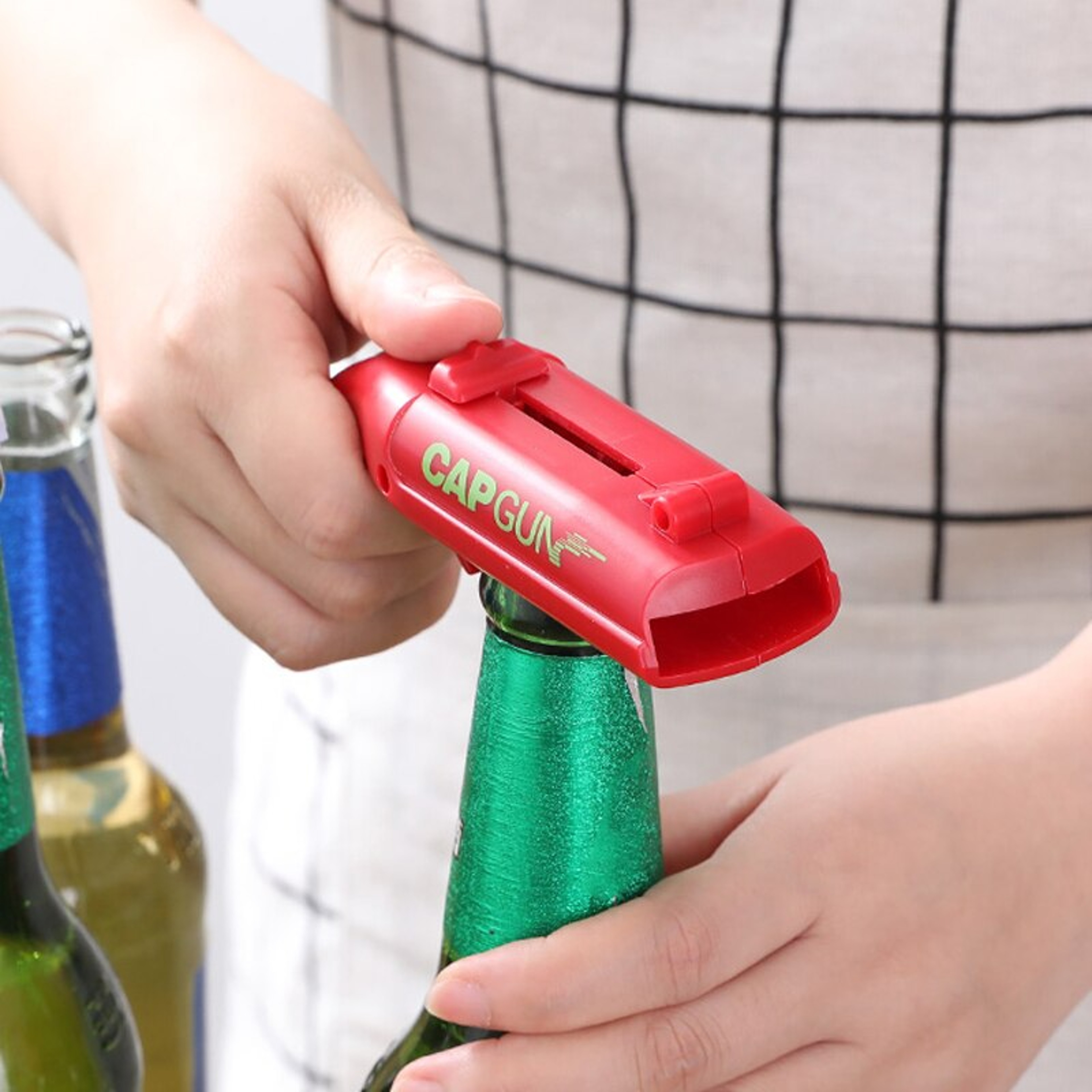 Spring Launch Bottle Opener Gun Portable Cap Launcher Bar Tool 4