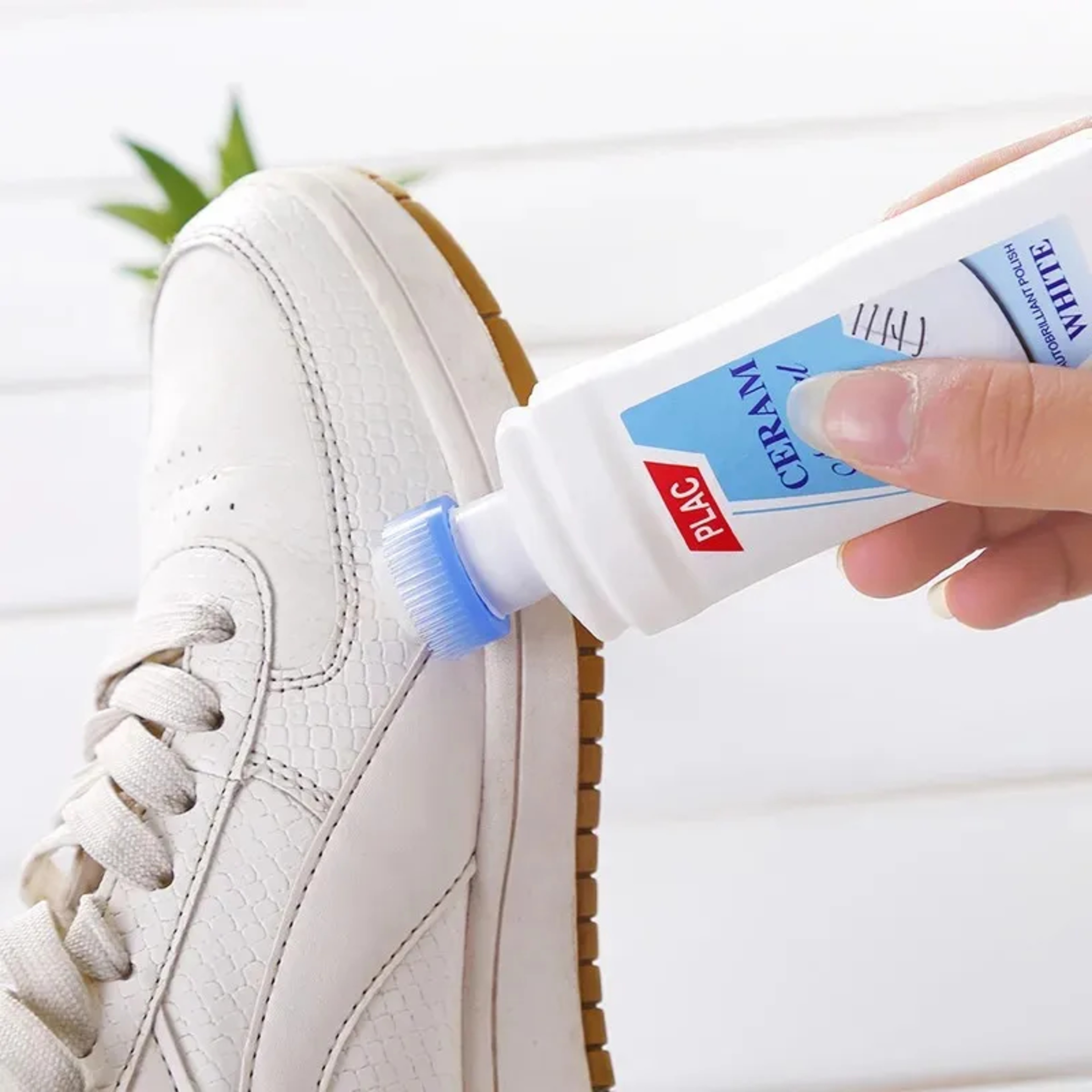 Eco Friendly White Shoe Cleaner With Brush  Quick Stain Remover For Sneakers 5