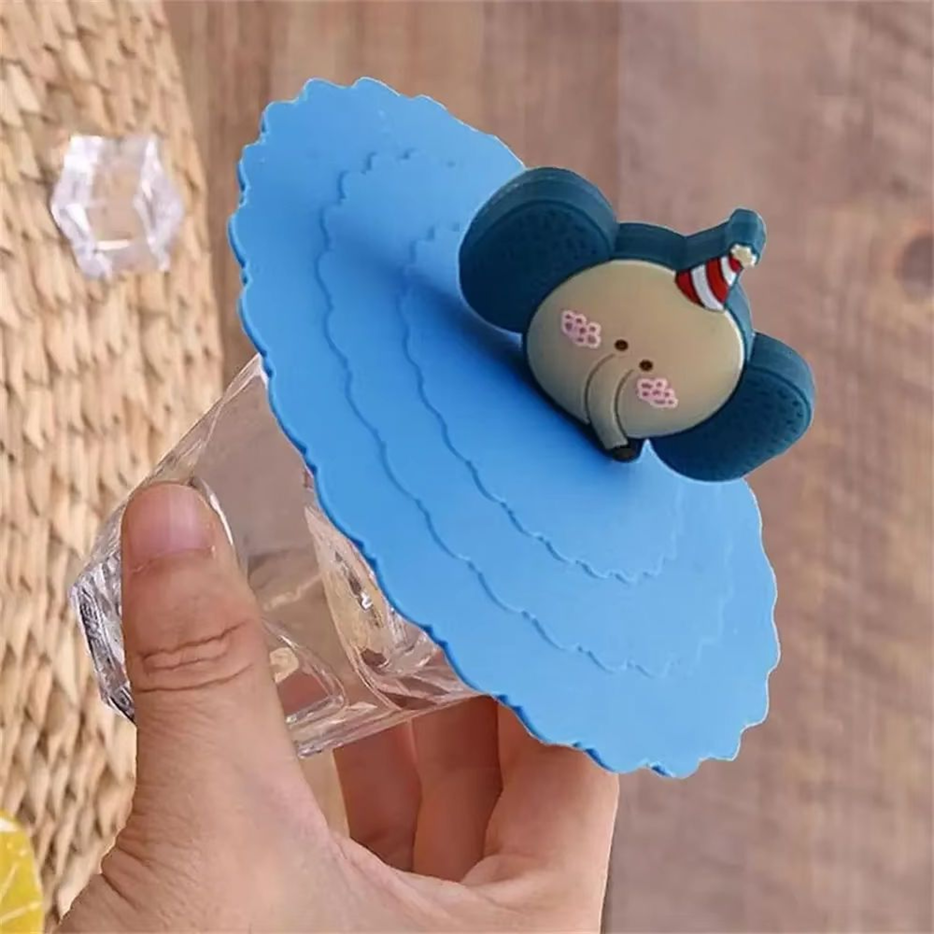 Cute Silicone Cup Lids Set Reusable Mug Covers for Coffee Cups and Glasses – view 2