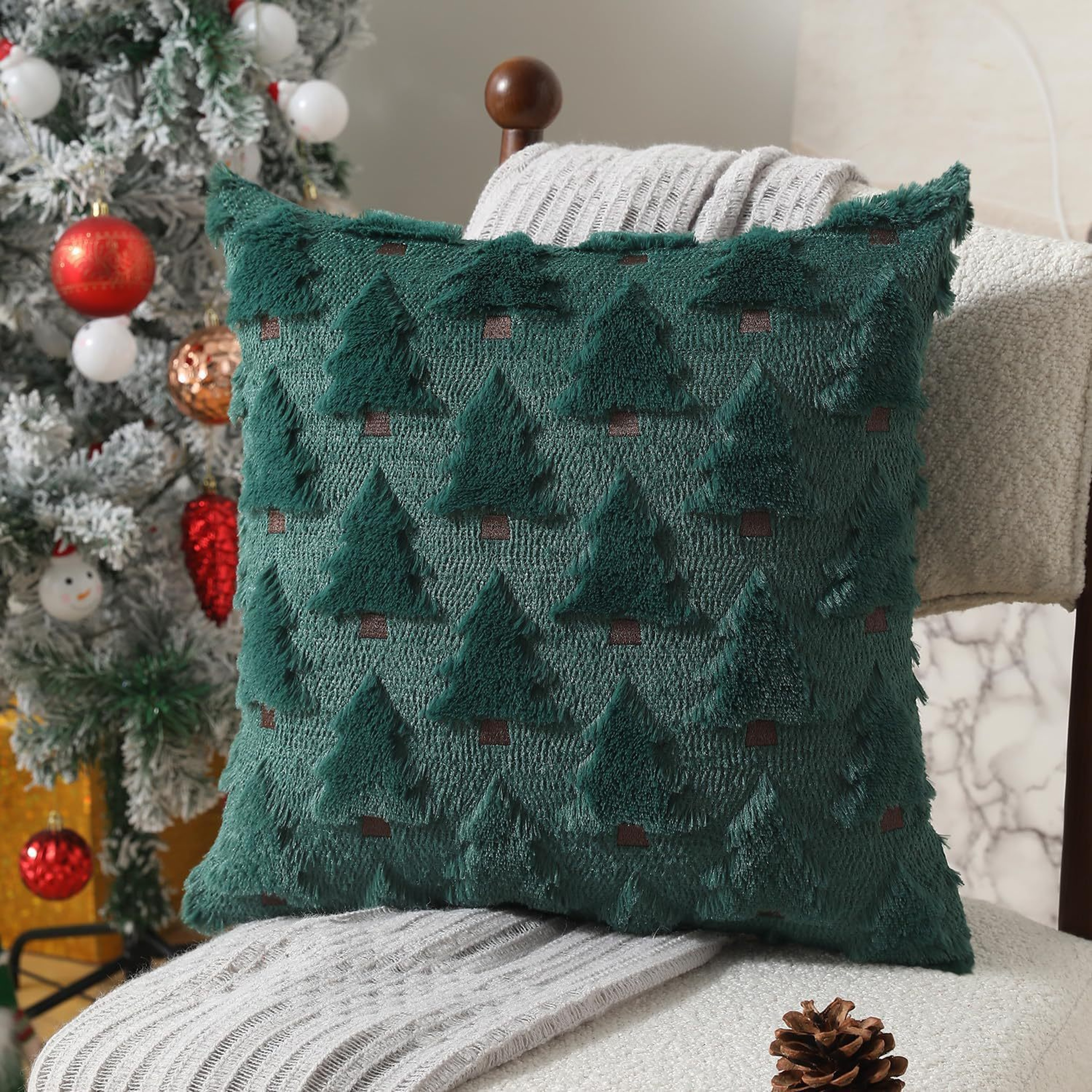 Cozy Knitted Christmas Cushion Cover With Santa  Tree Design For Sofa And Holiday Home Decor 2