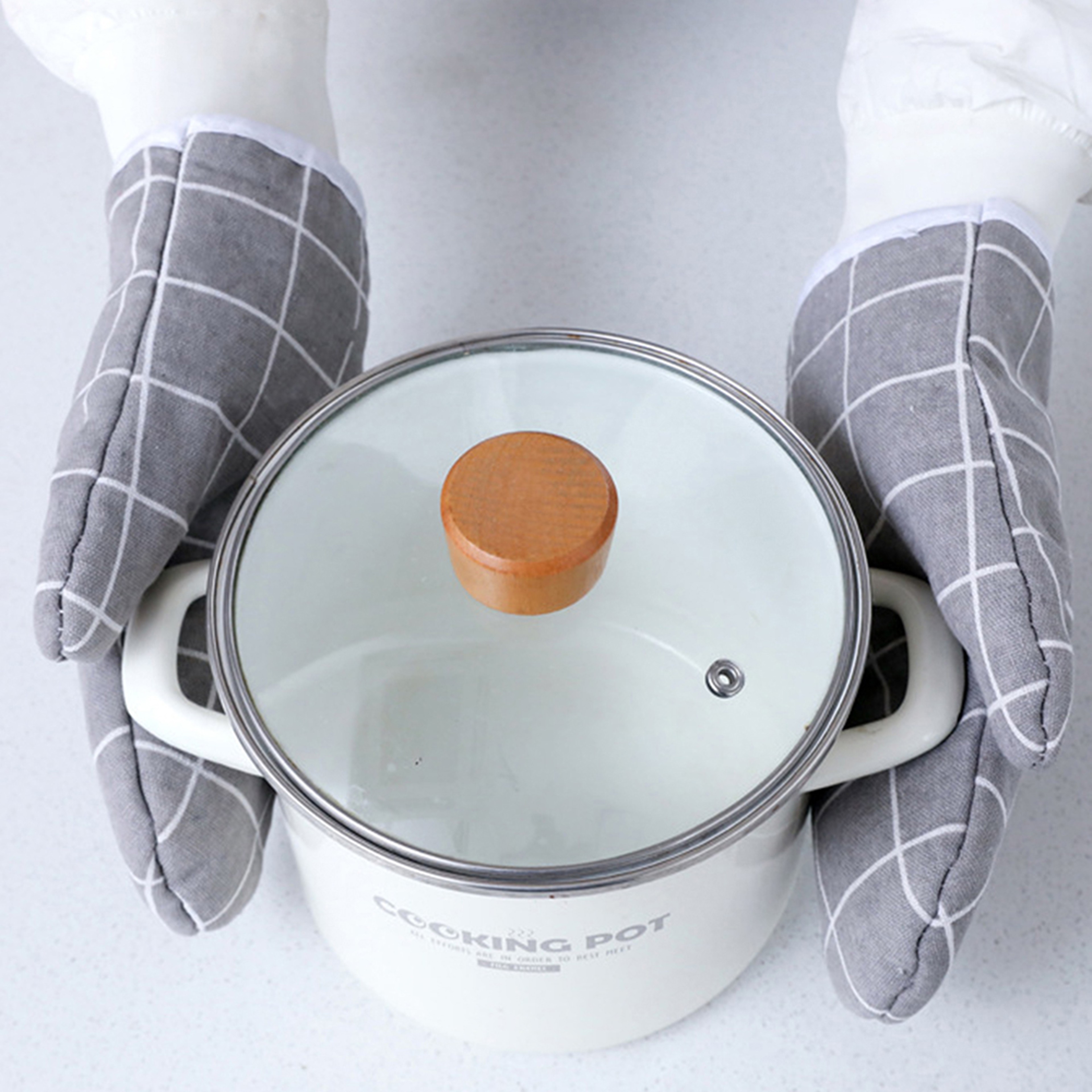 SafeGrip Heat Resistant Oven Gloves For Baking Cooking  Microwave Use 0