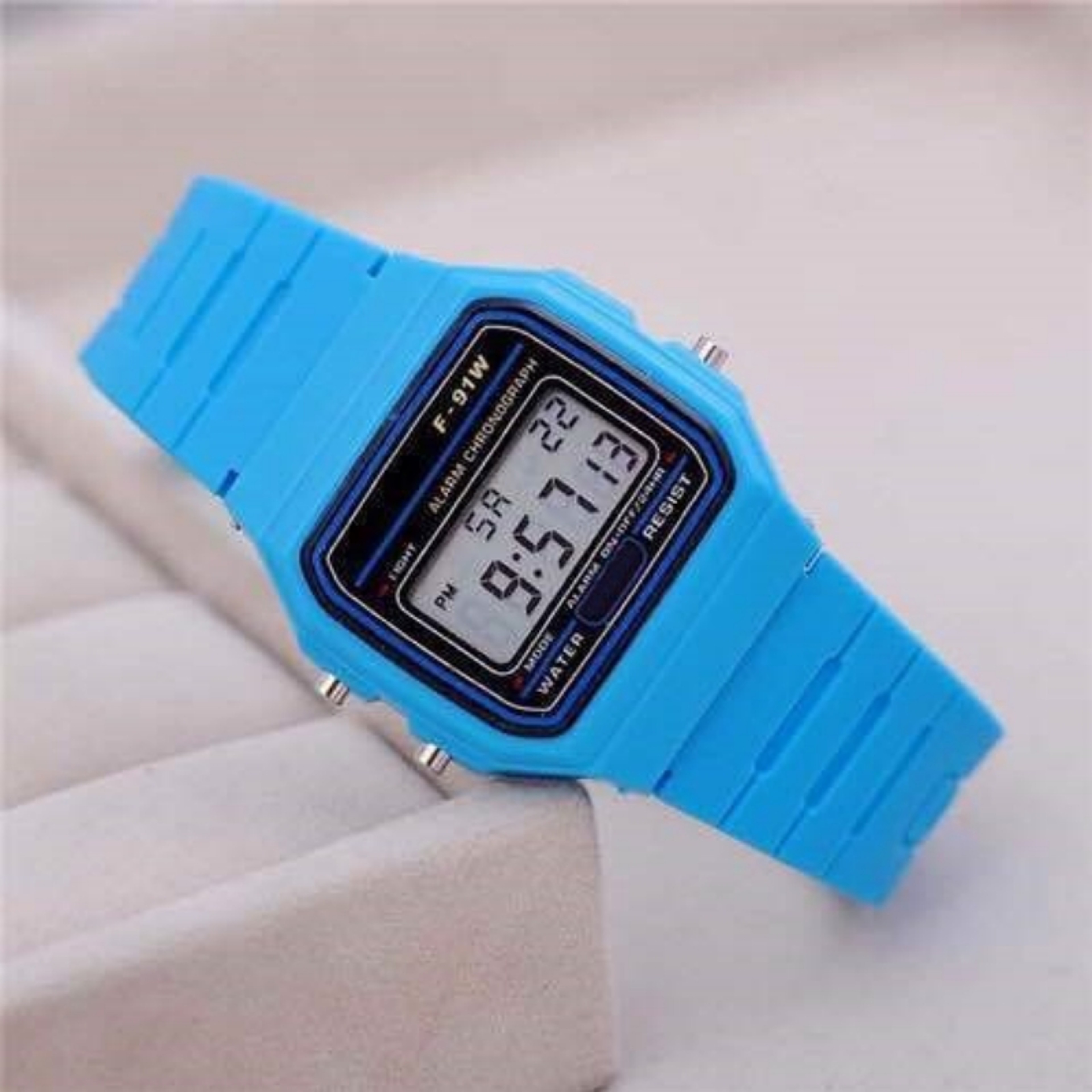 Luxury Digital Watch for Men with LED Display & Water Resistant Business Style – view 9
