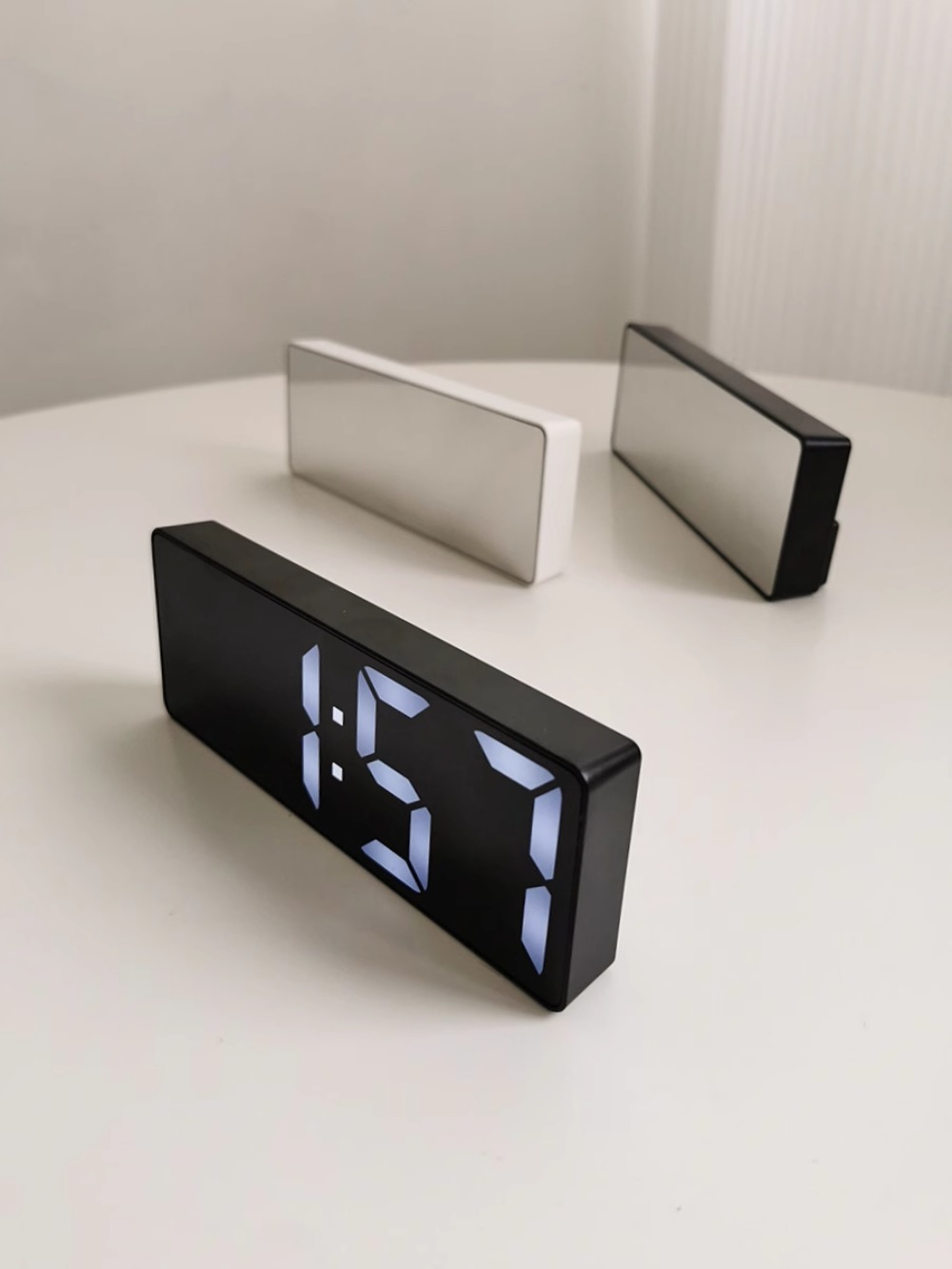 Voice Control LED Digital Mirror Alarm Clock with Temperature Display & Snooze – view 6