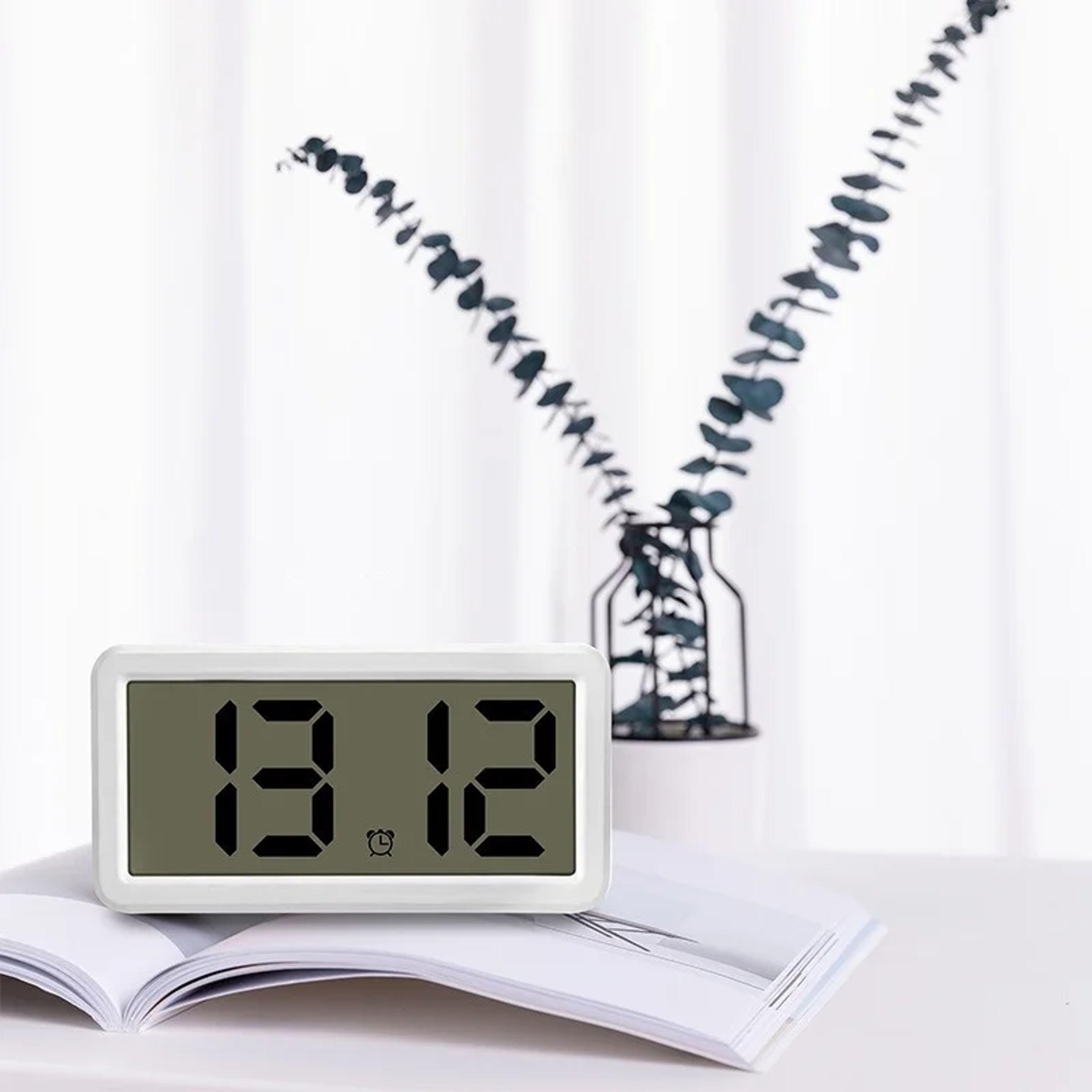 Battery Powered Digital Alarm Clock With LCD Time  Date Display Snooze Desk  Wall Clock 3