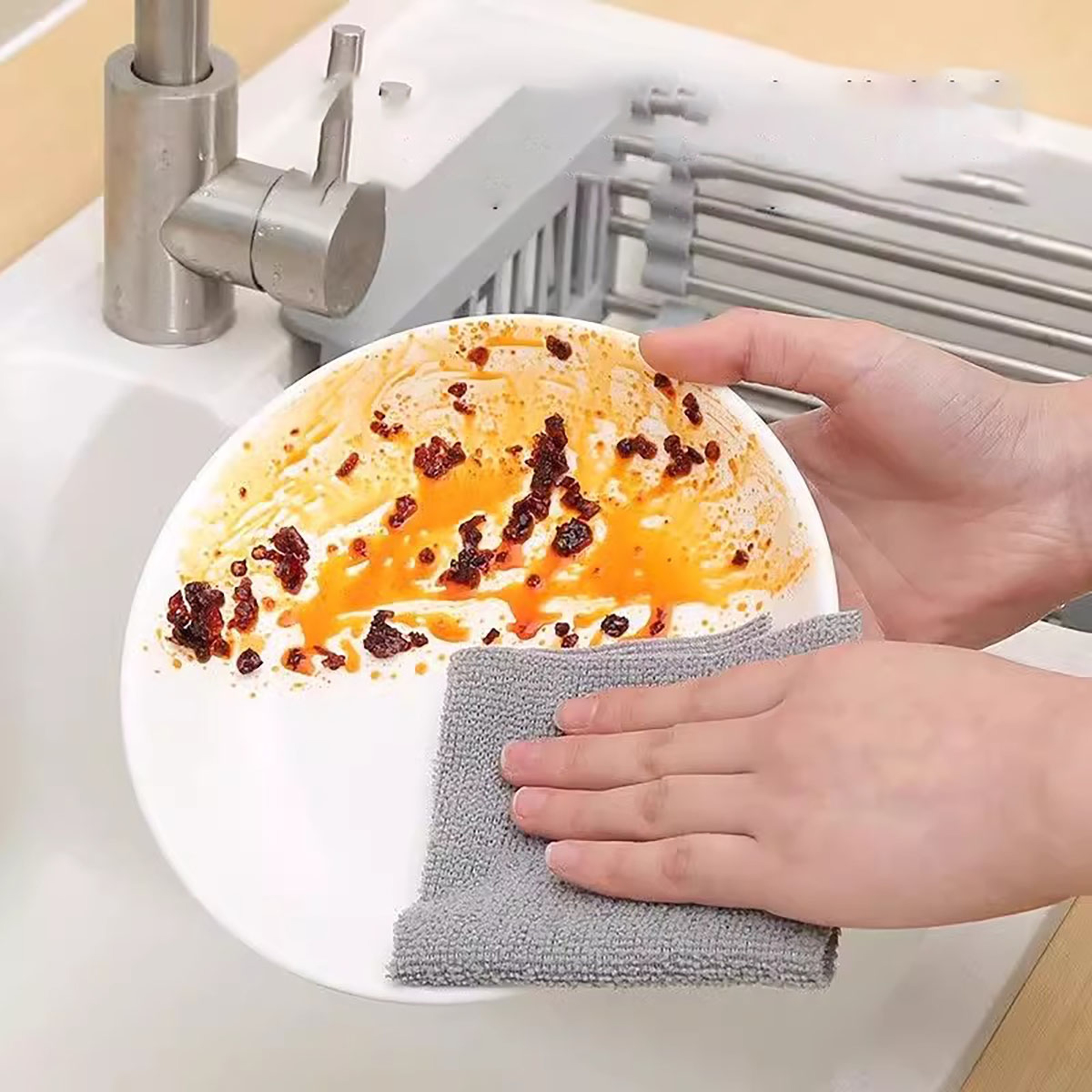 Disposable Kitchen Cloths Pull-Out Roll | Microfiber Cleaning Cloth for Kitchen & Home – view 1