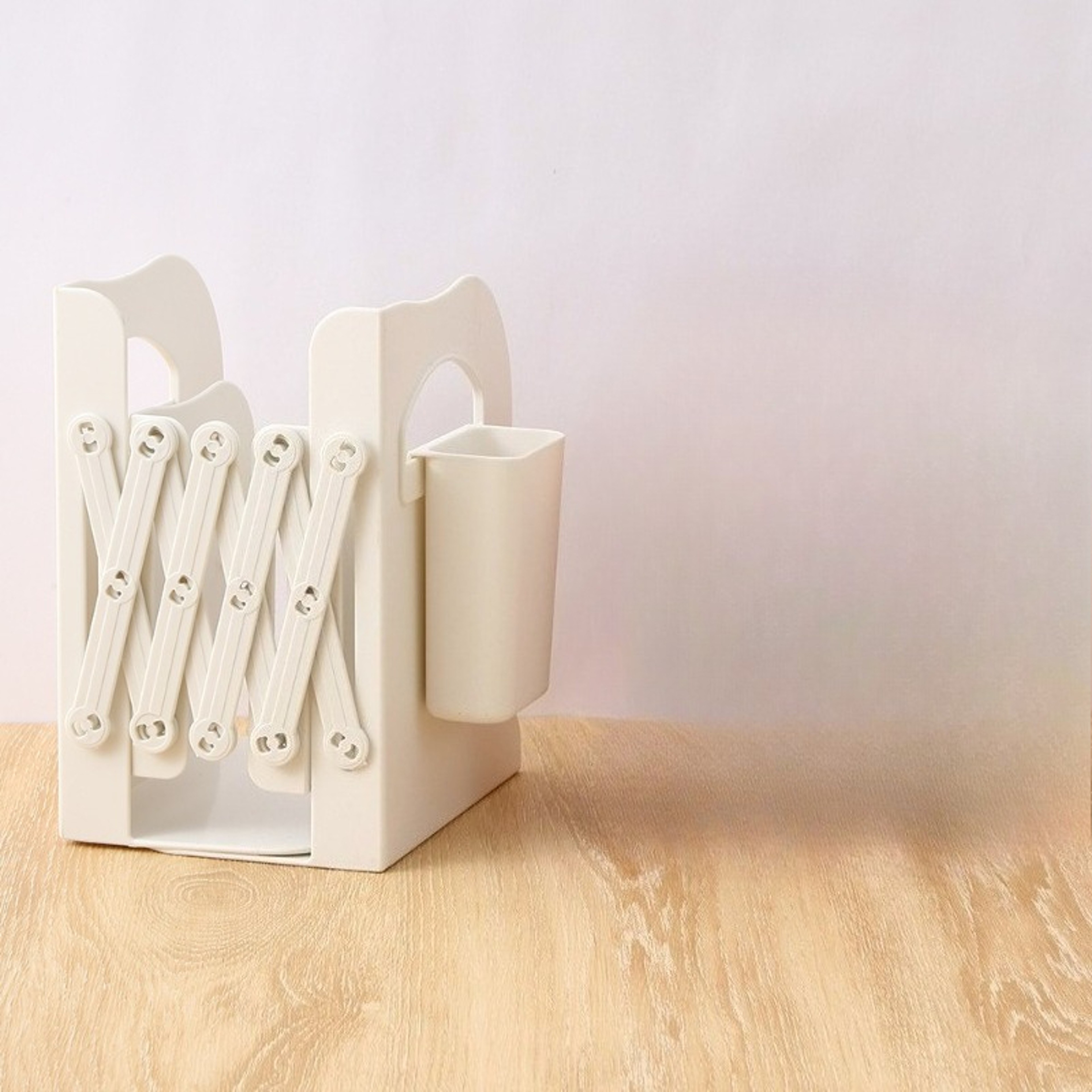 Adjustable Bookends Expandable Desktop Book Organizer And Book Stand 2