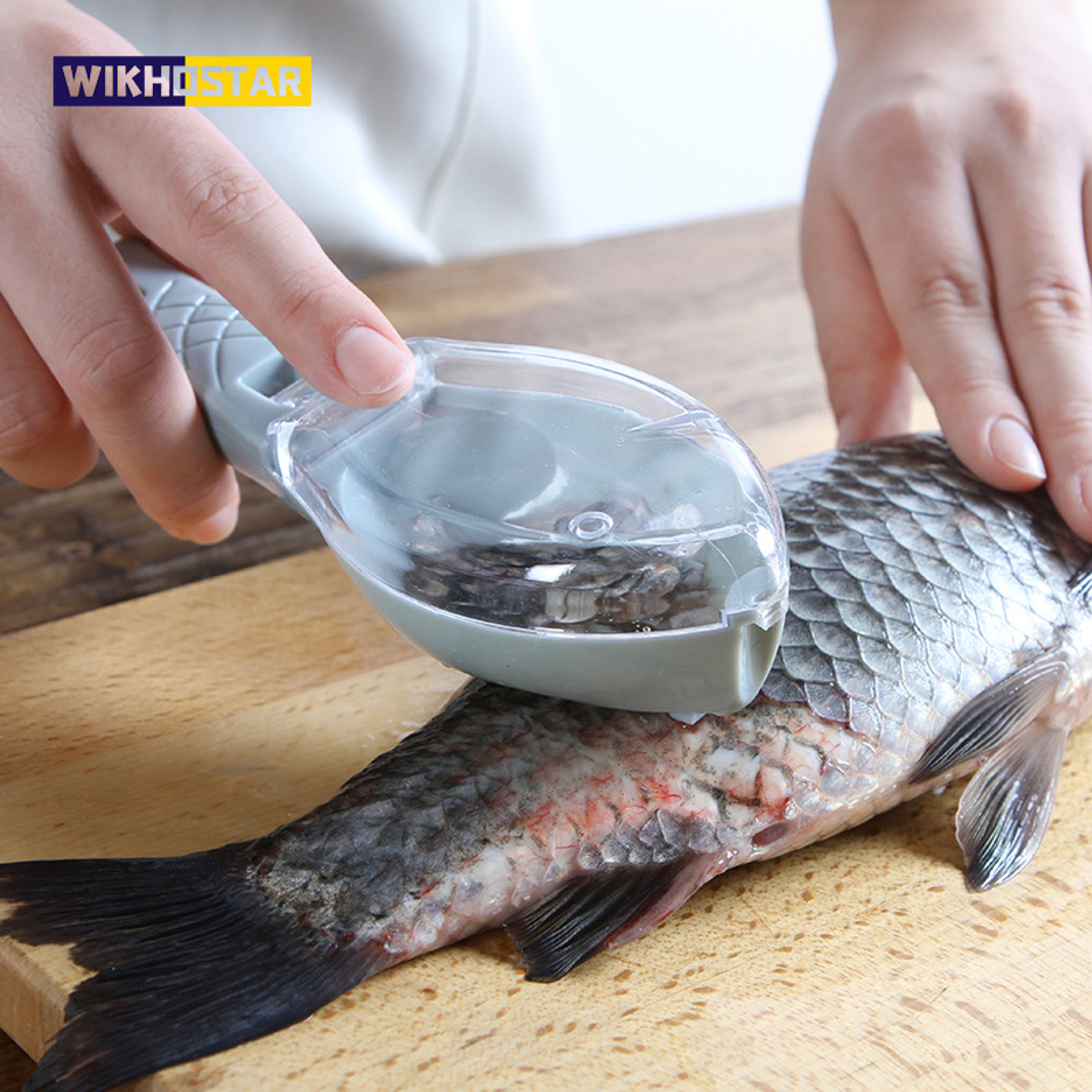 Fish Scale Scraper with Cover Easy Fish Scaler and Seafood Cleaning Tool – view 1