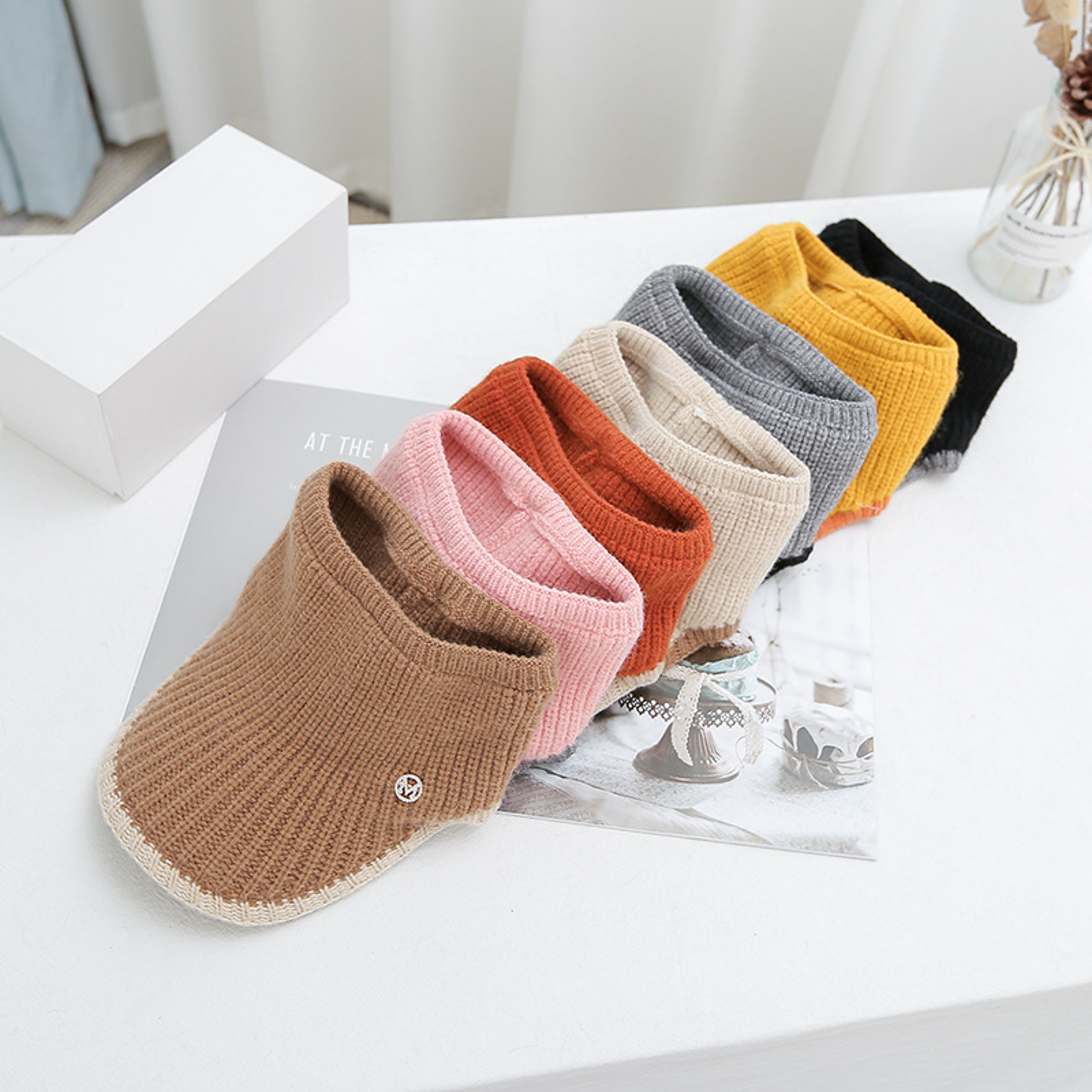 Women's Winter Ponytail Beanie Warm Knit Messy Bun Hat – view 2