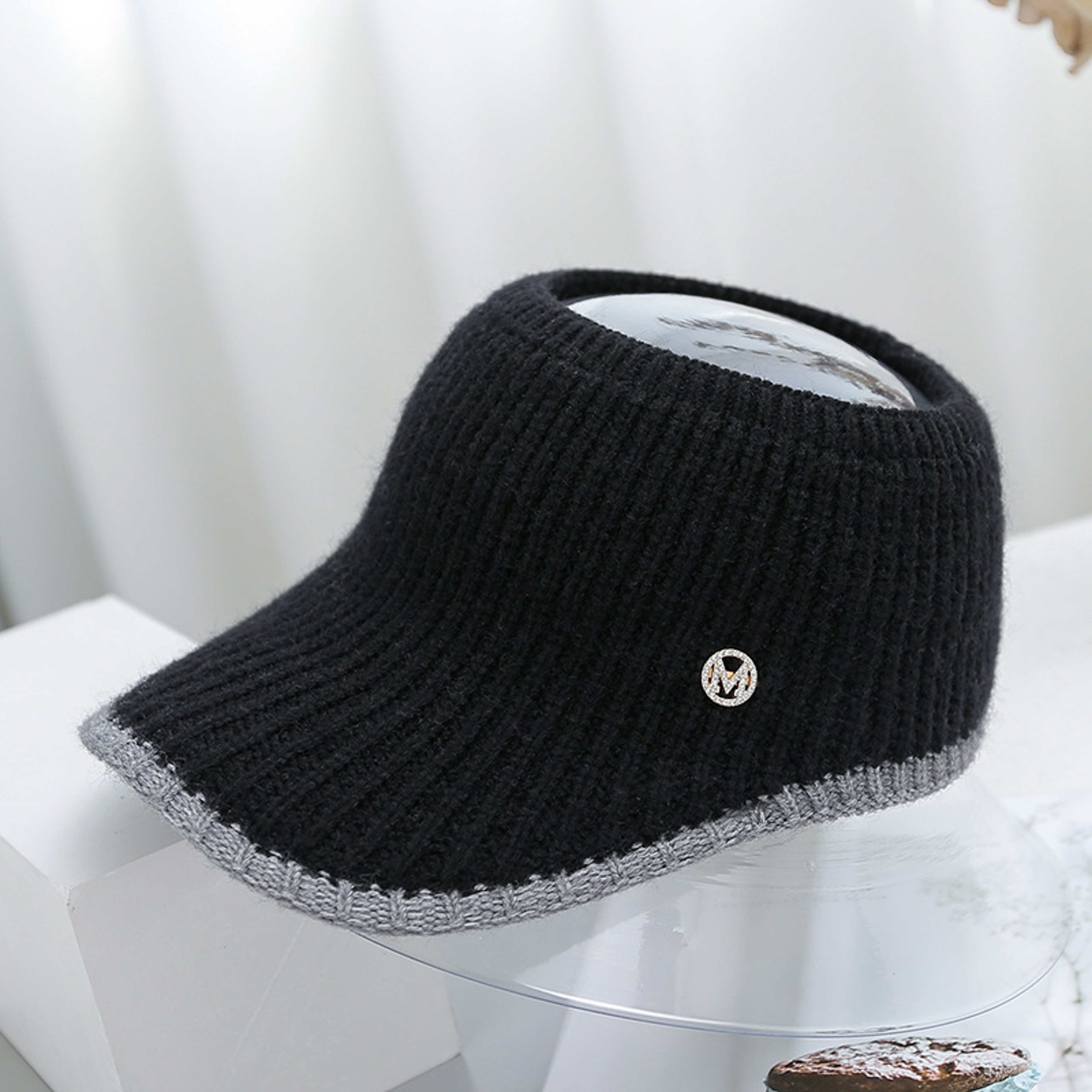 Women's Winter Ponytail Beanie Warm Knit Messy Bun Hat – view 10