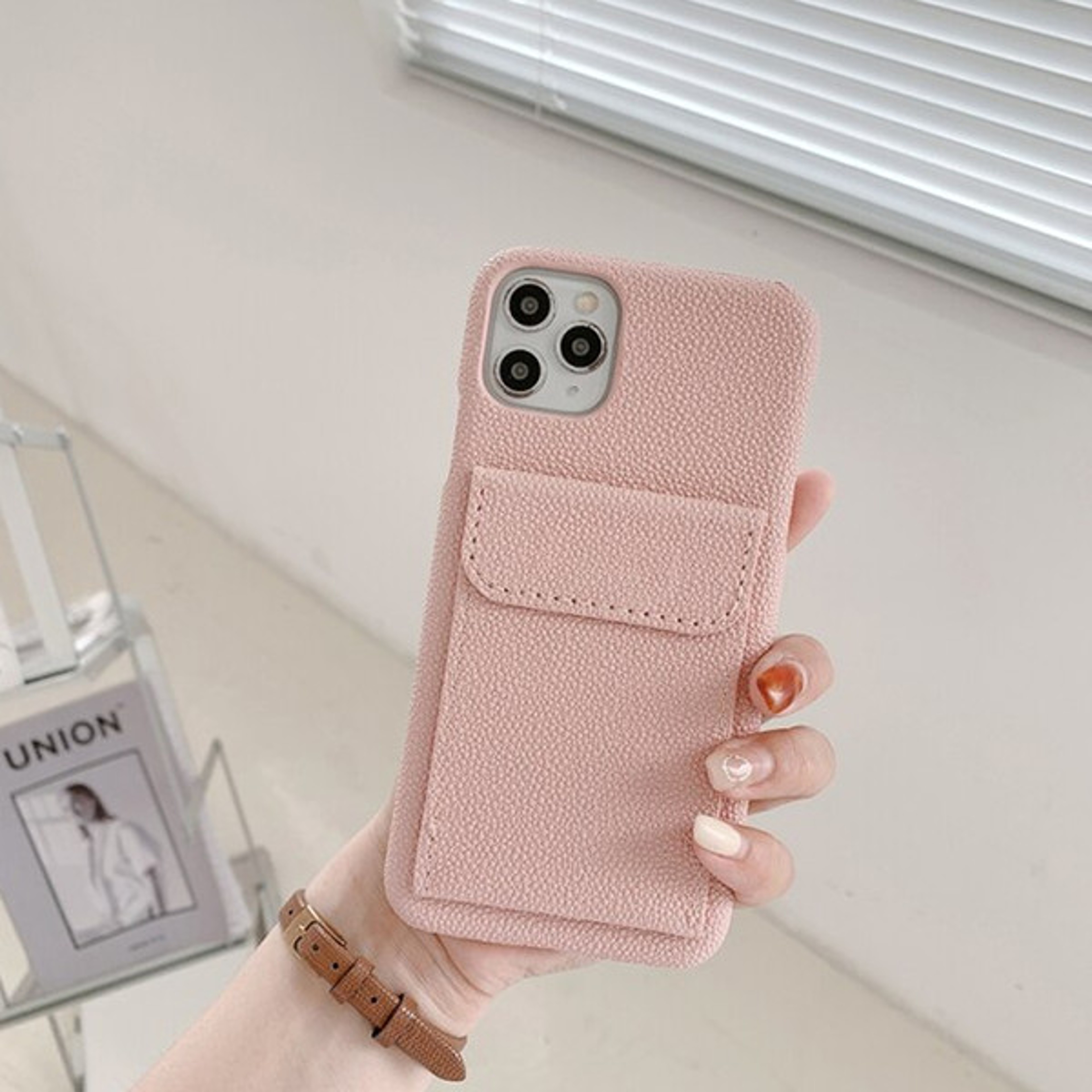 Magnetic Phone Wallet.jpg