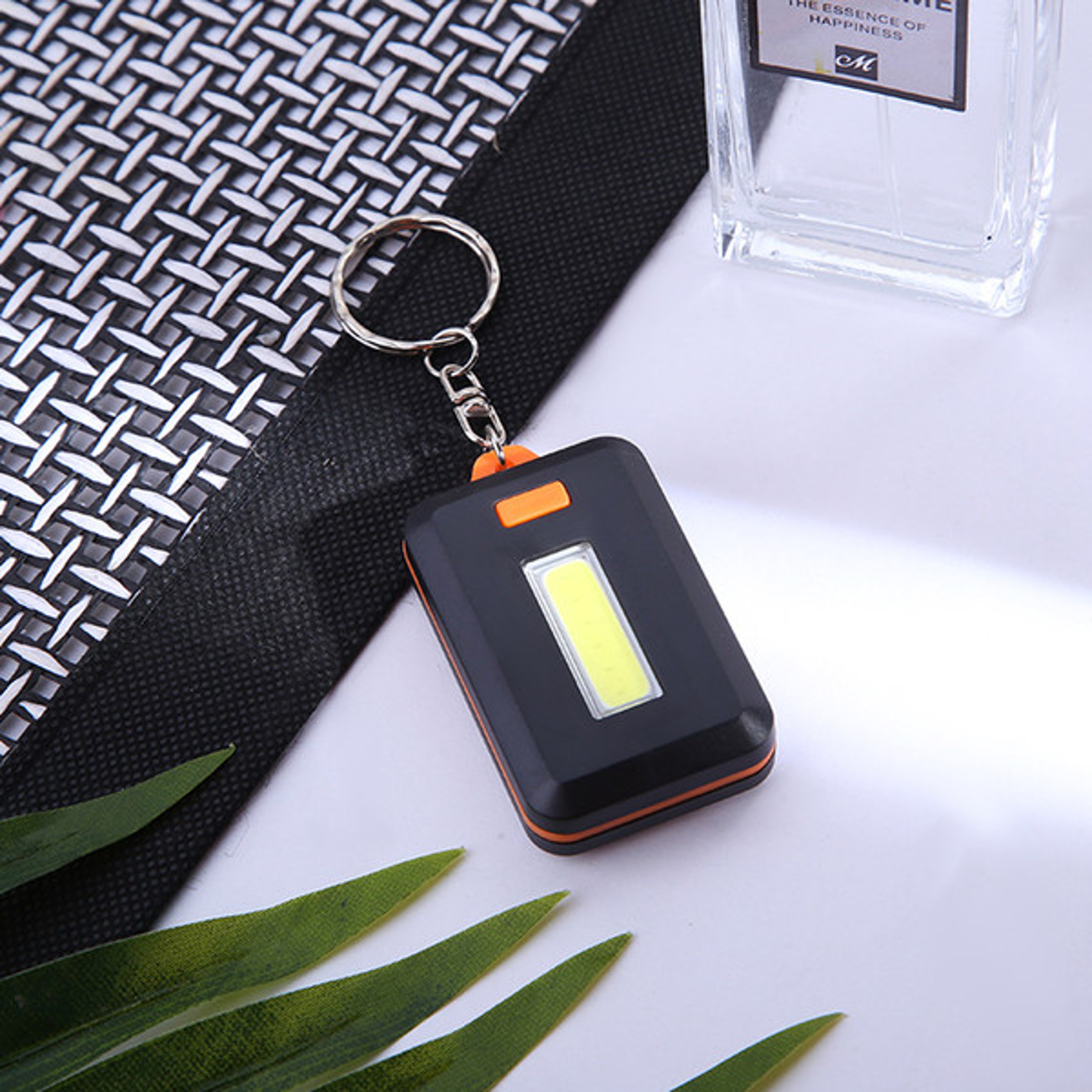 Mini LED Flashlight Keychain3